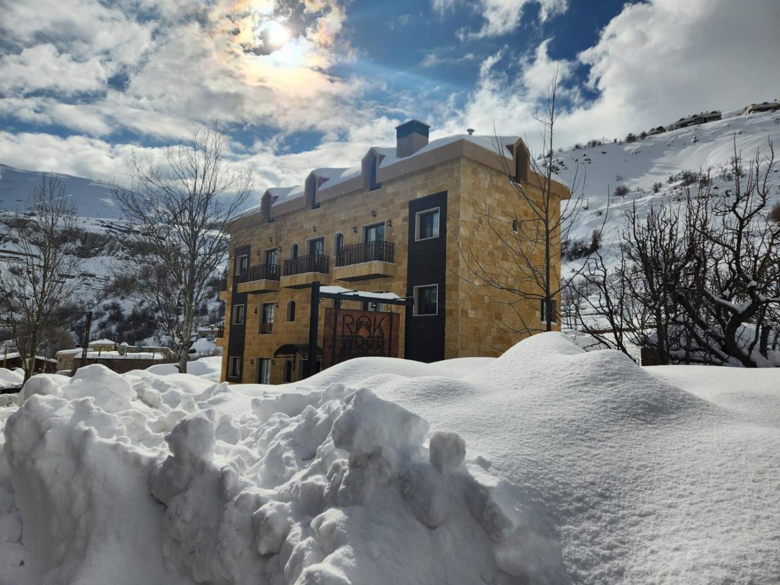 Rokwood faraya