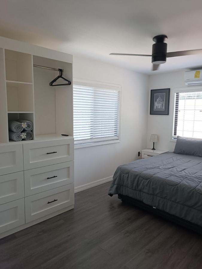 Elenas Modern 2BR Comfy Home