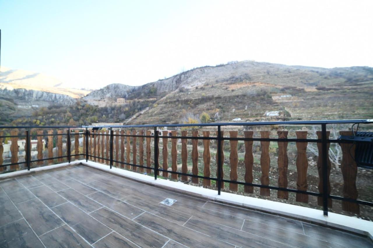 Rokwood faraya
