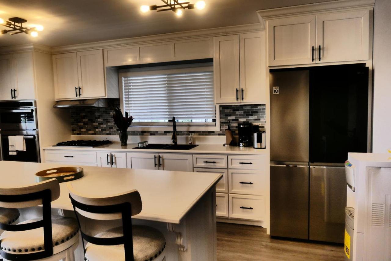 Elenas Modern 2BR Comfy Home
