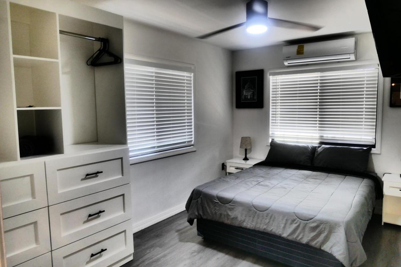 Elenas Modern 2BR Comfy Home