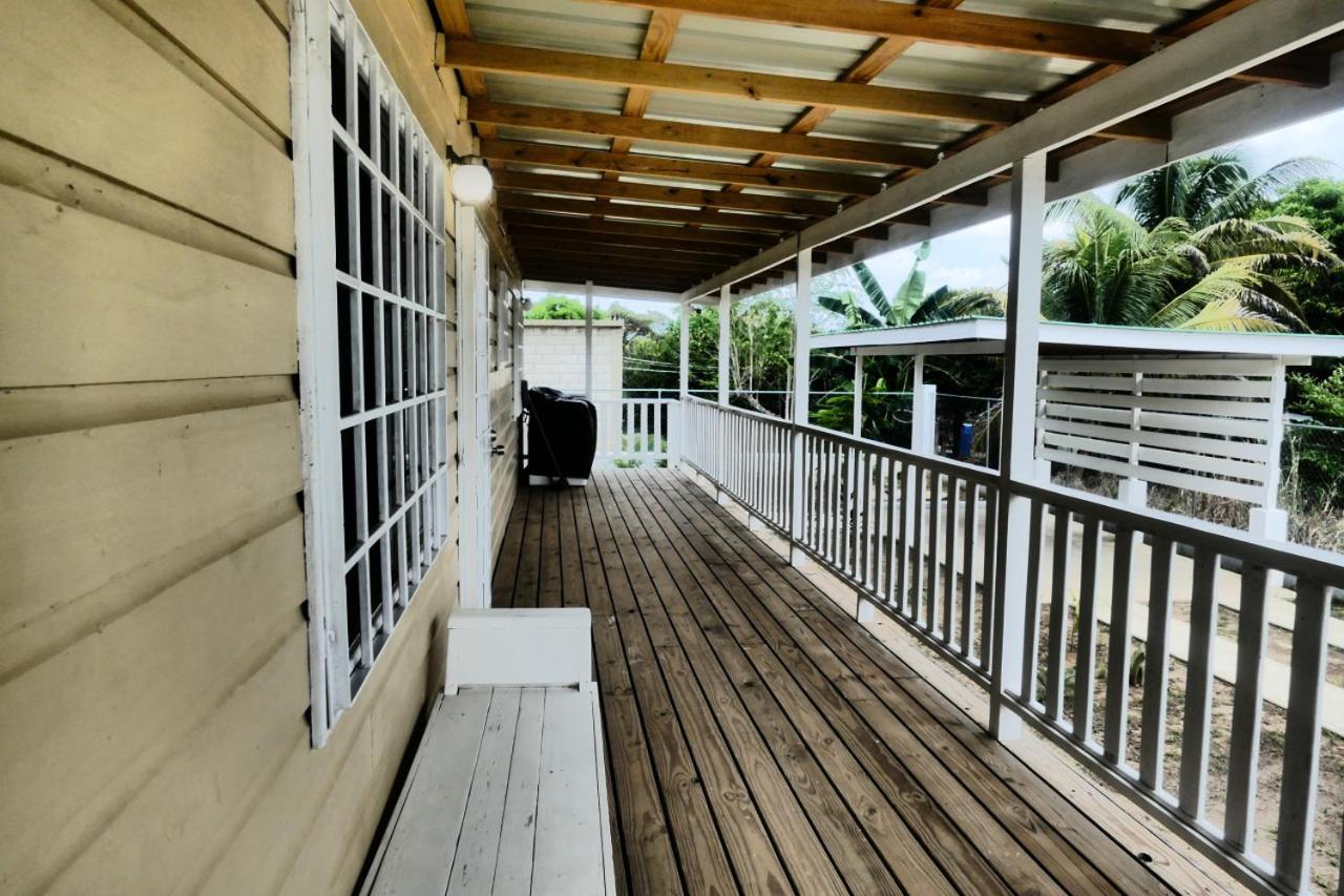 Elenas Modern 2BR Comfy Home