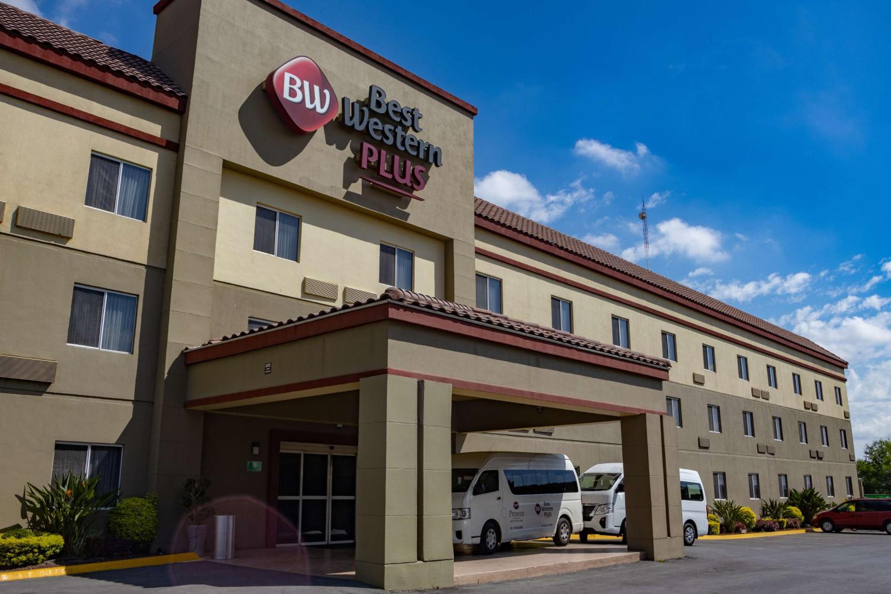 Hotel Best Western PLUS Monterrey Airport - Image 1