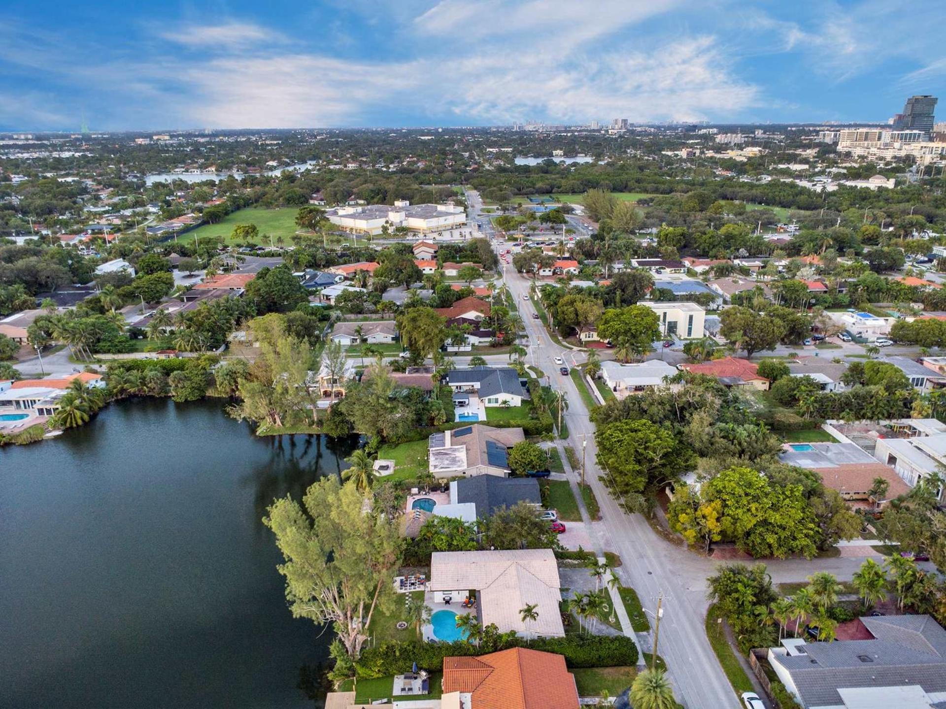 Lakefront Retreat Perfect for Family Fun