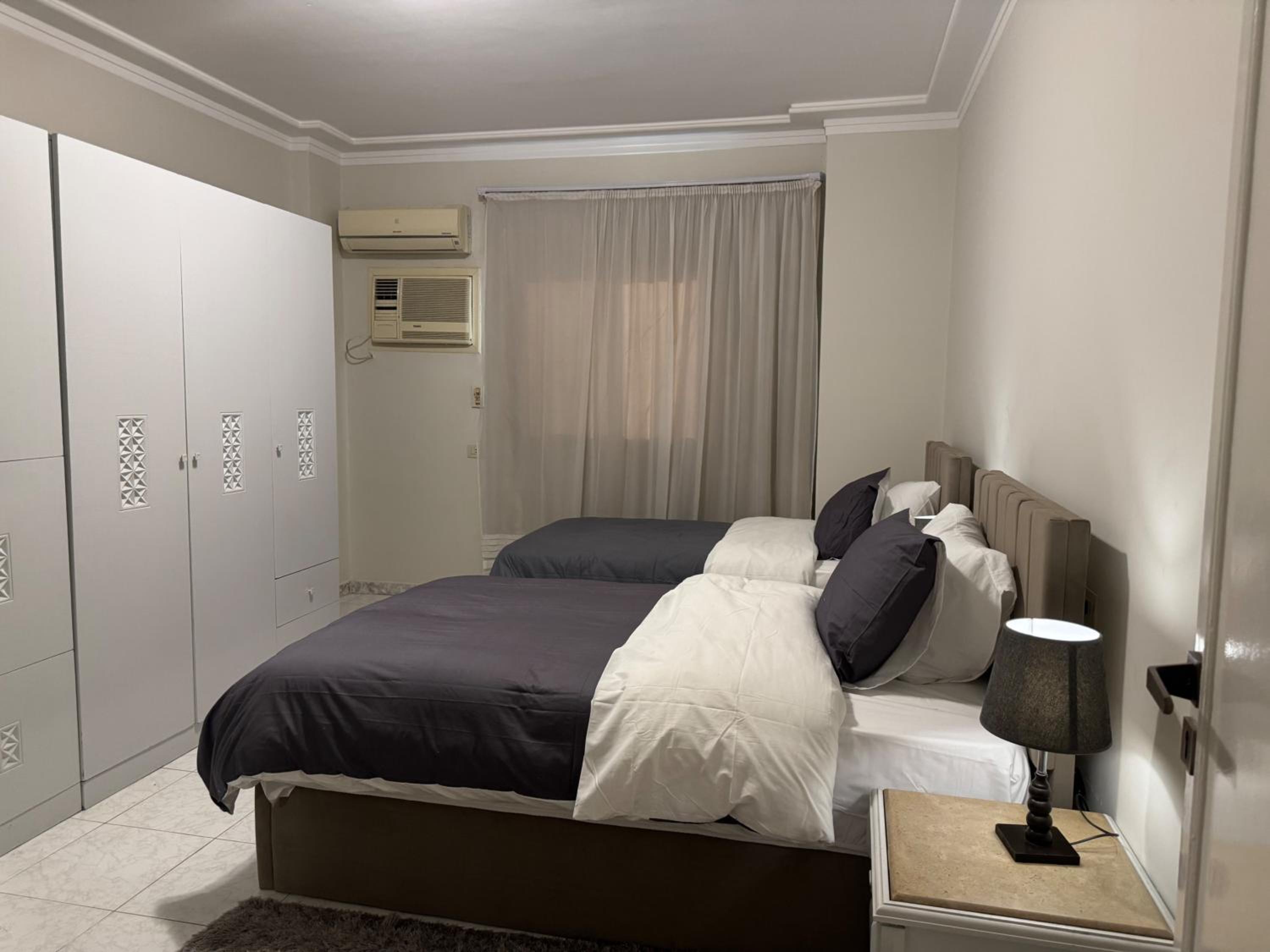 Nile View Apartment - Sleeps 4 & Balcony
