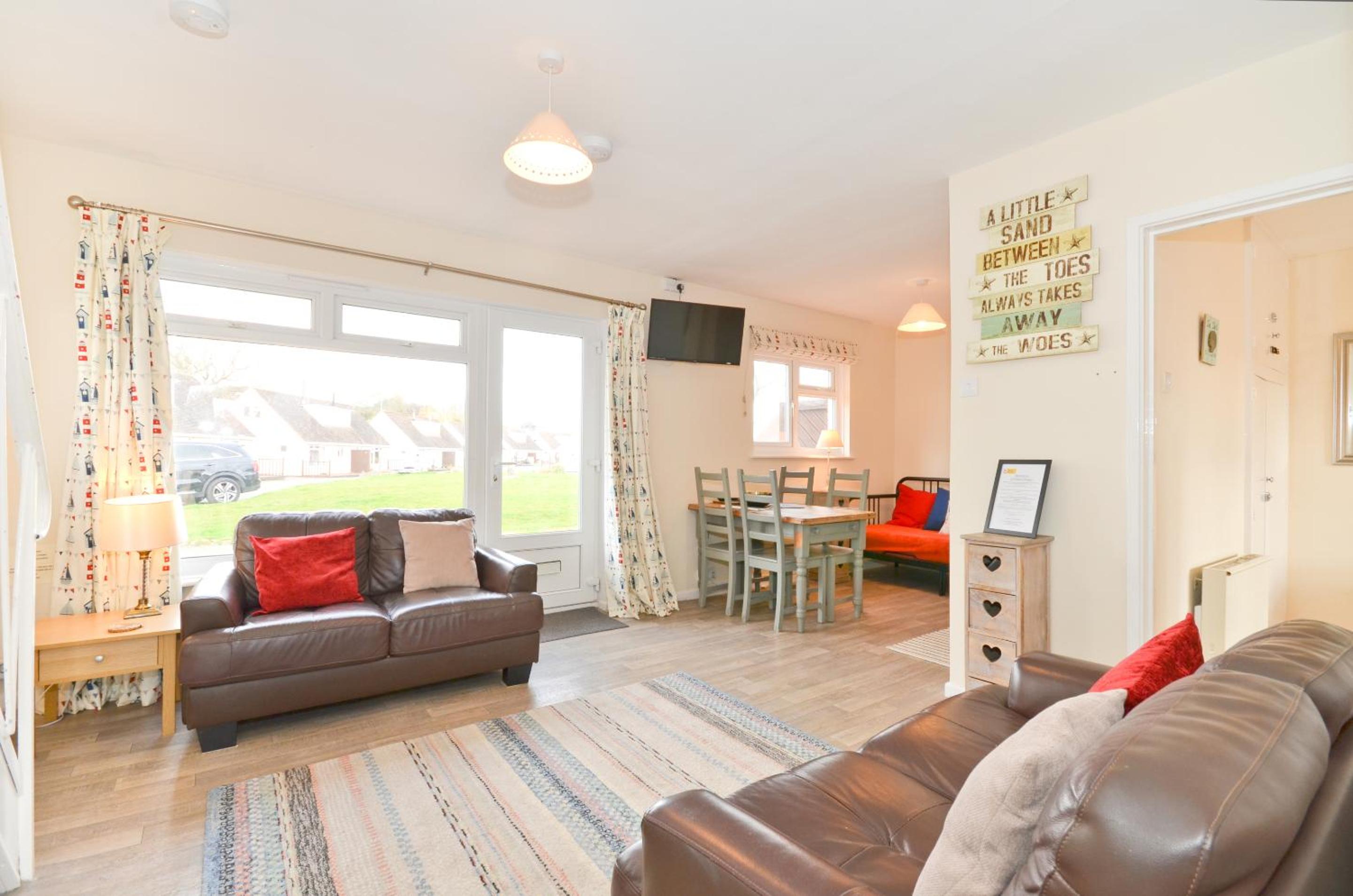 17 Tollgate Cottages view 3