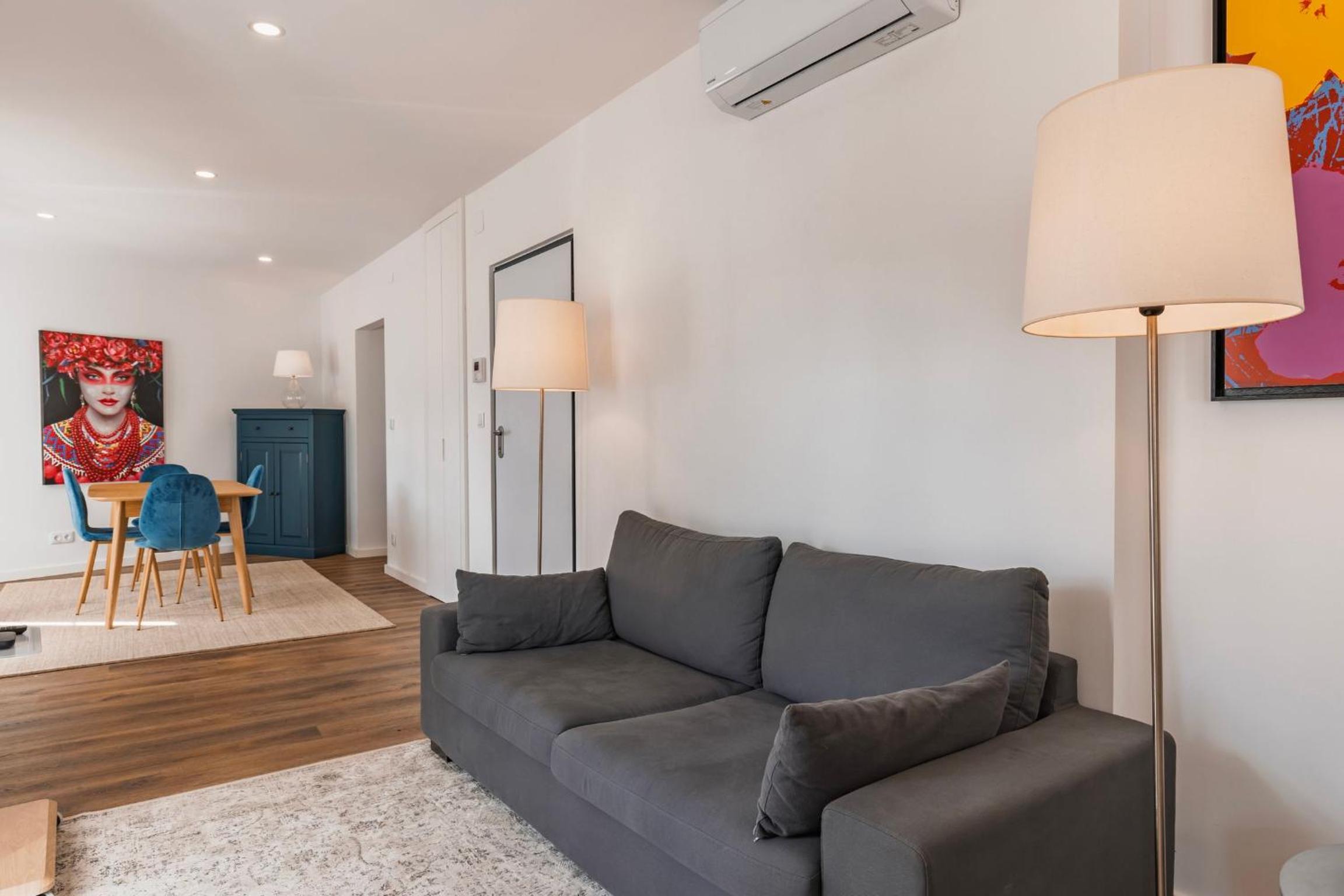 2BDR Charming Apartment in Graça by LovelyStay view 2