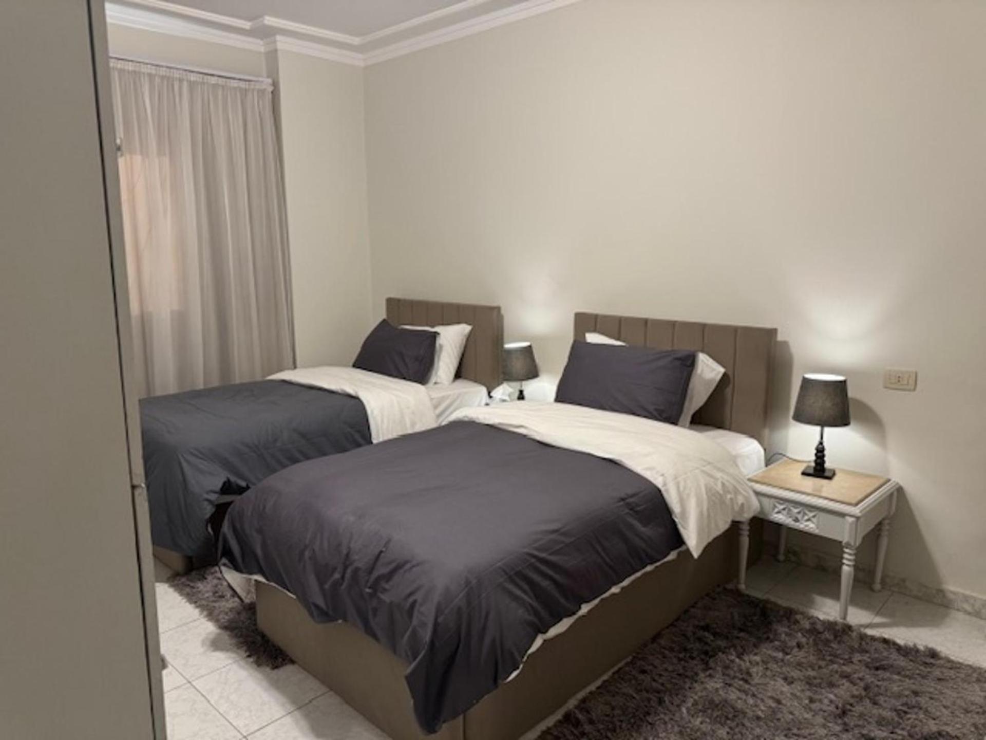 Nile View Apartment - Sleeps 4 & Balcony