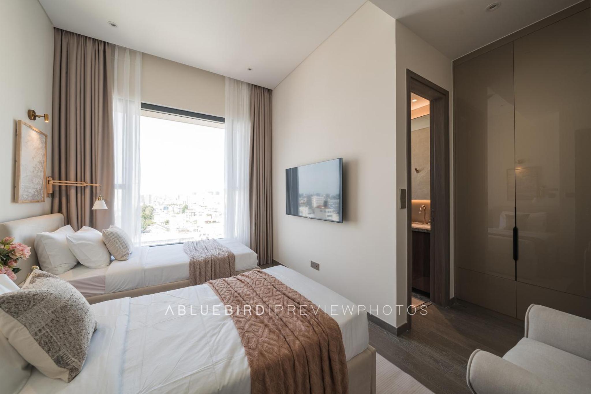 MarQ District 1 Elite Apartel by SSens