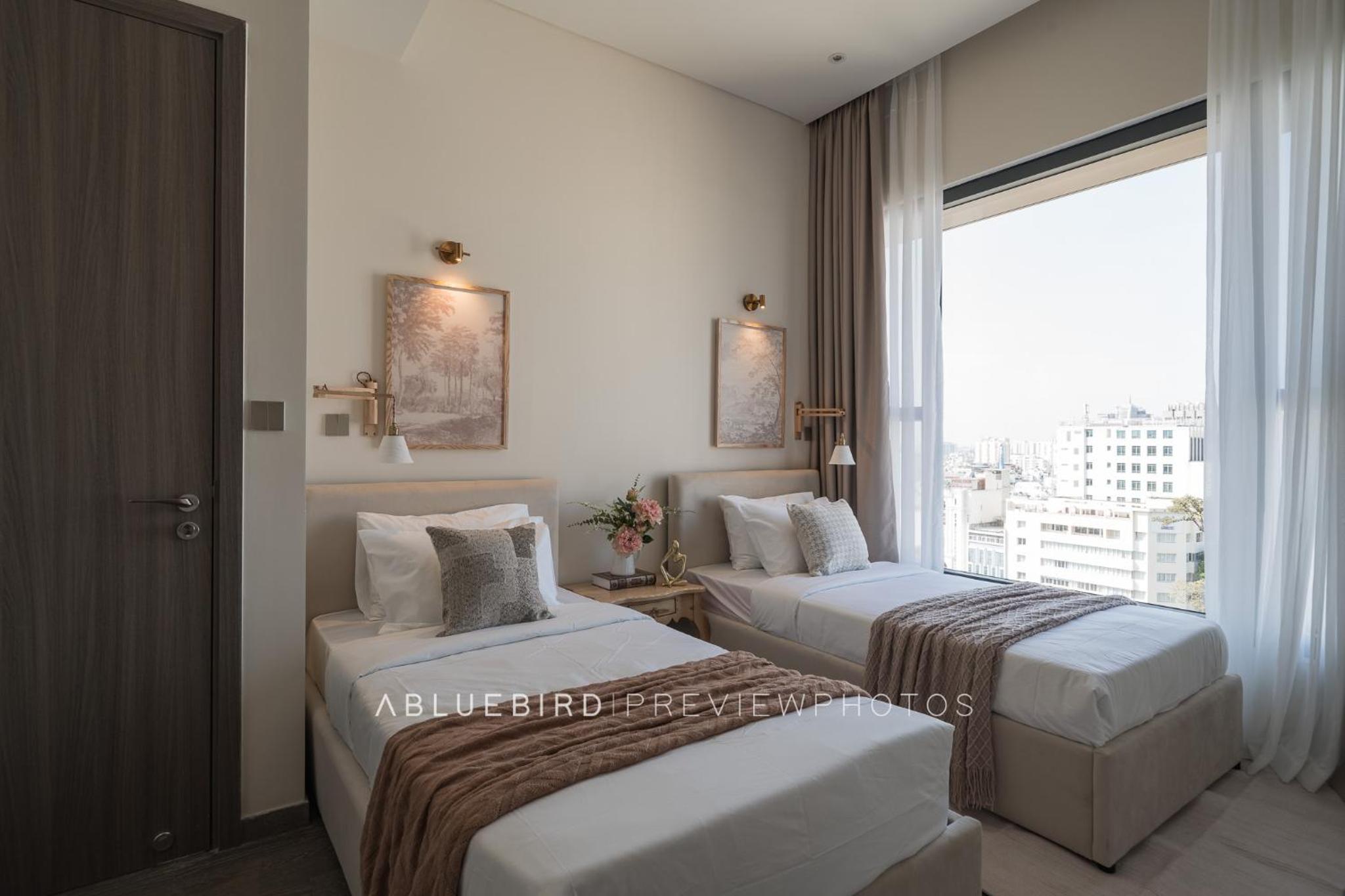 MarQ District 1 Elite Apartel by SSens