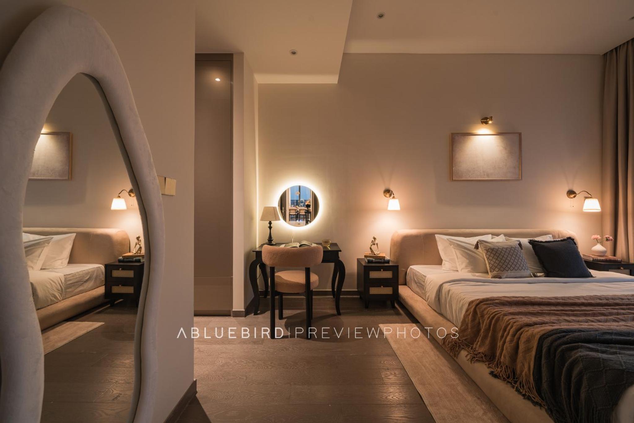 MarQ District 1 Elite Apartel by SSens