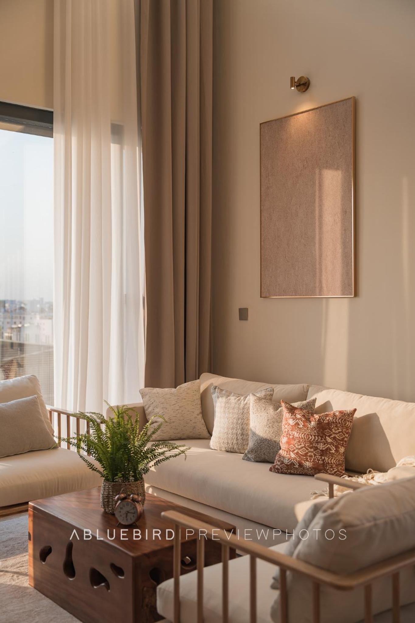 MarQ District 1 Elite Apartel by SSens
