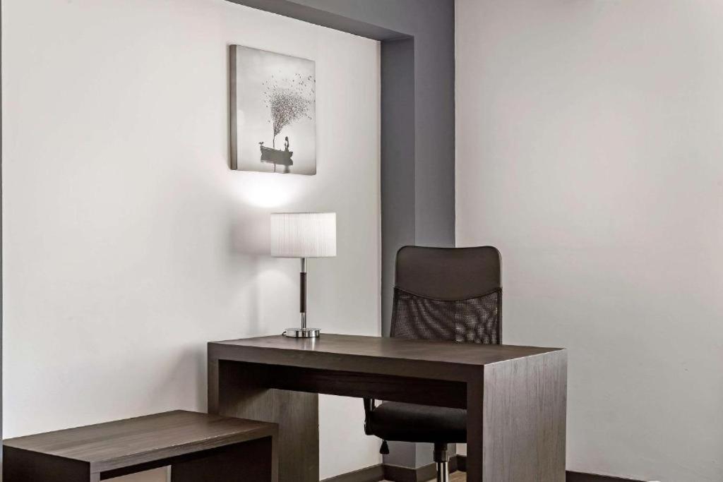 Comfort Inn Morelia - Property Image 2