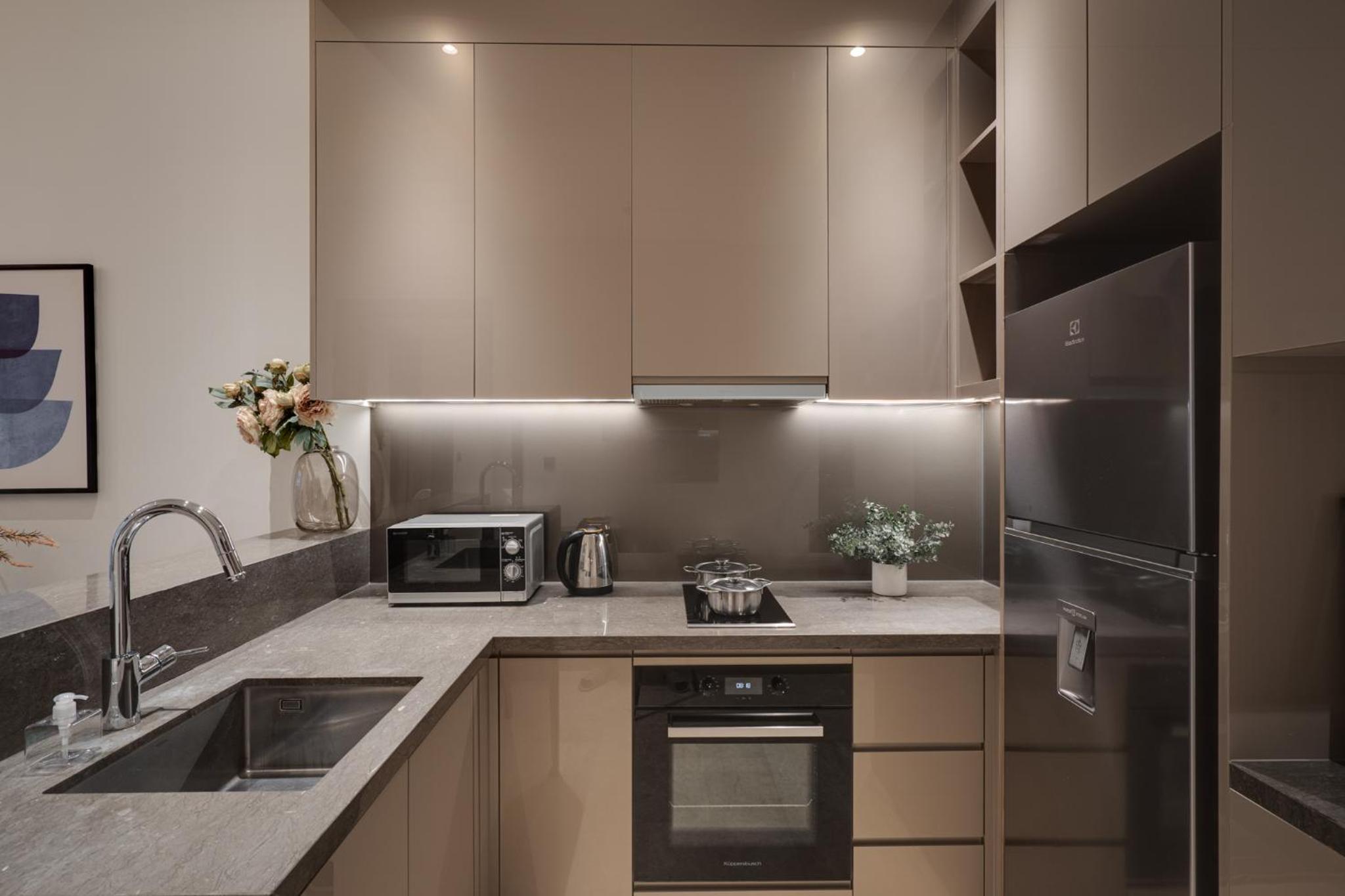 MarQ District 1 Elite Apartel by SSens
