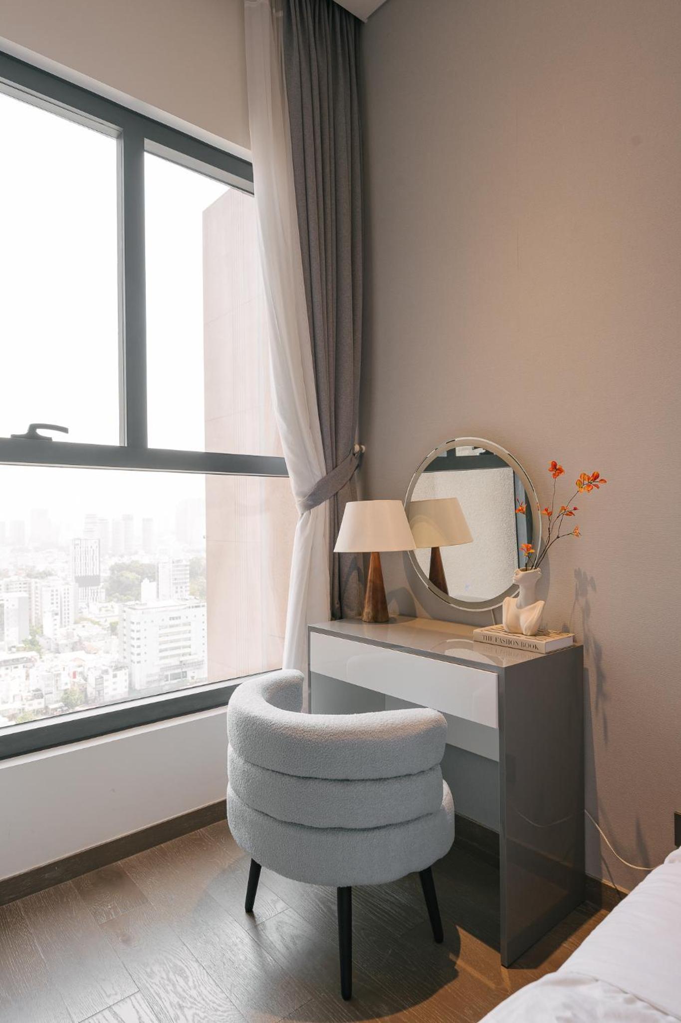 MarQ District 1 Elite Apartel by SSens