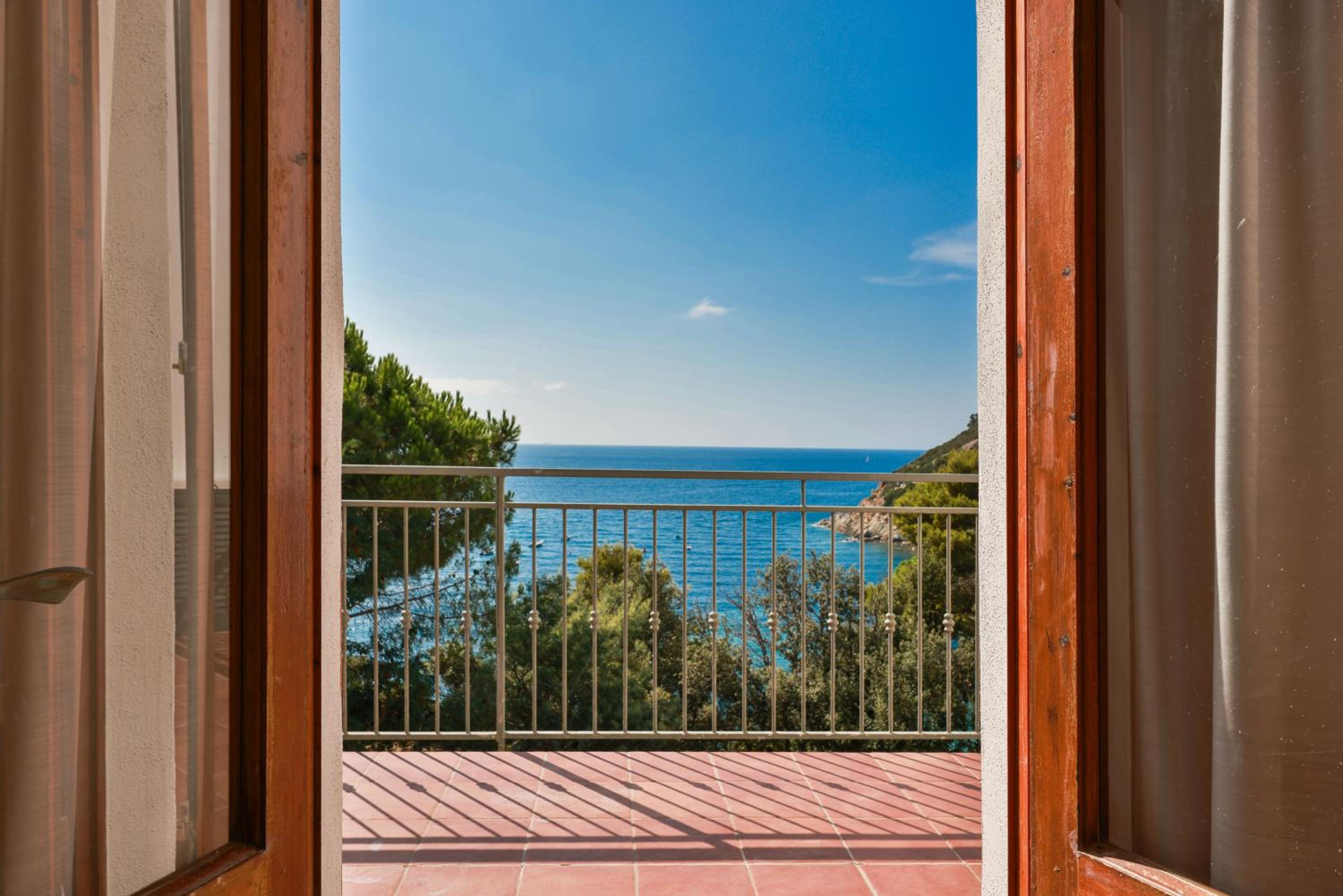 La Terrazza sul Forno - Goelba view 5