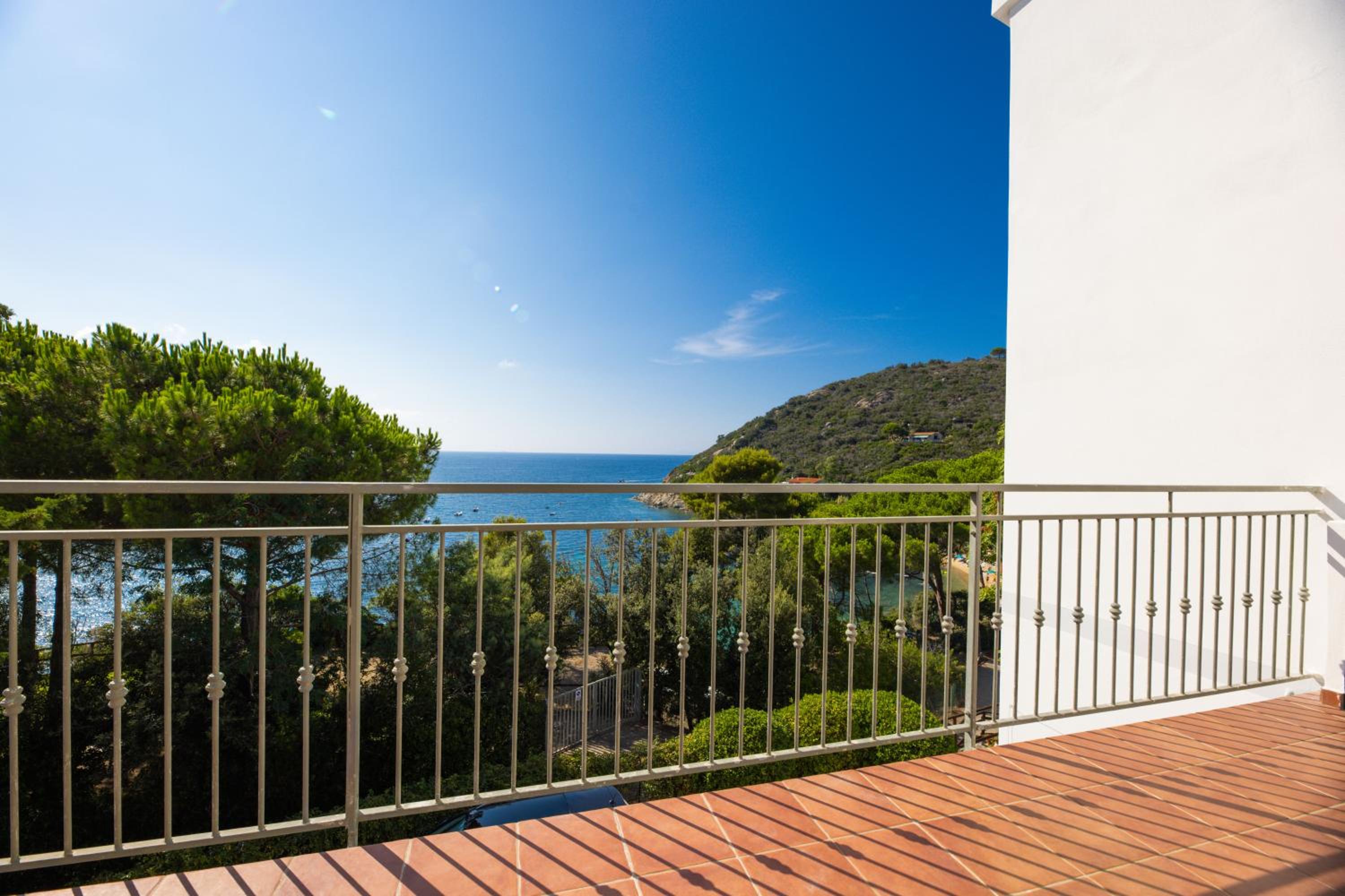 La Terrazza sul Forno - Goelba view 3