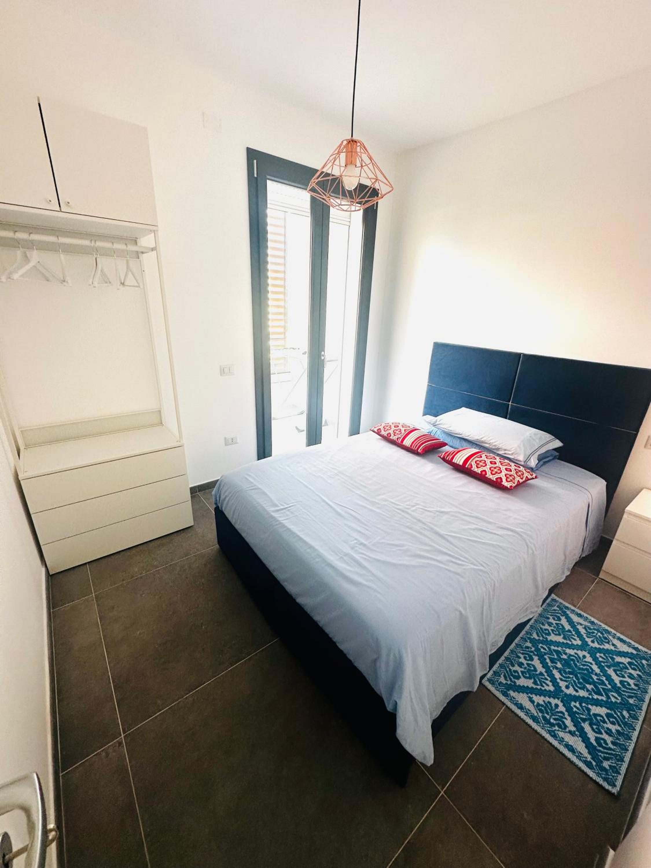 Blue Orchid Apartment, IUN S8460