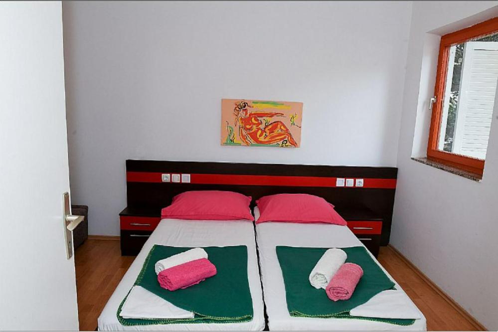 Photo 44