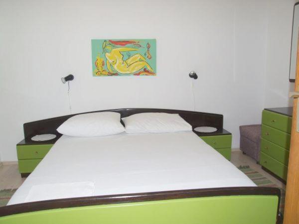 Photo 49
