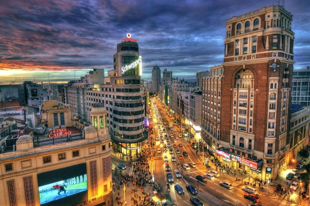 New Quiet Apartment Free Wifi In Gran Via Downtown view 4