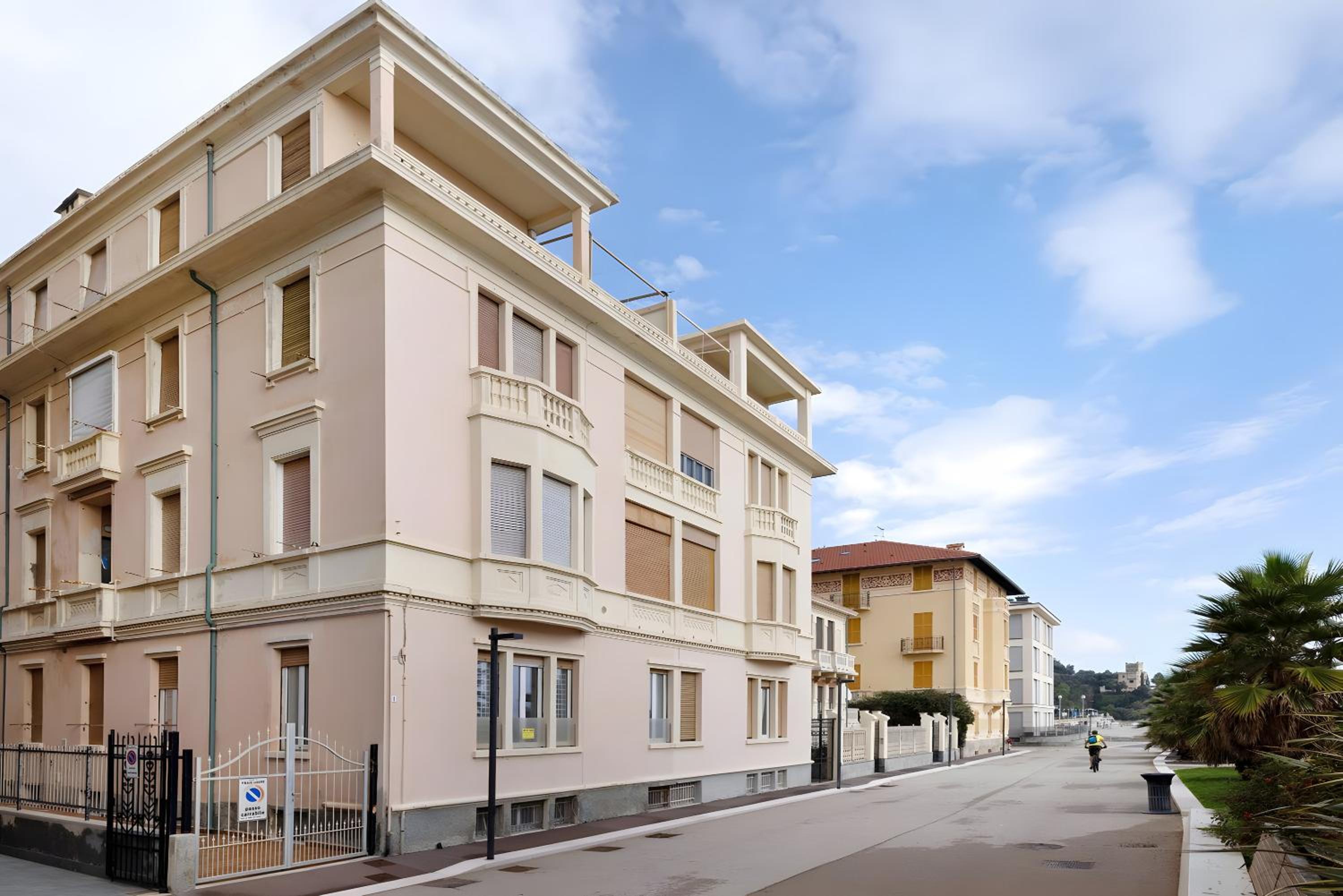 Grande Appartamento Fronte Mare