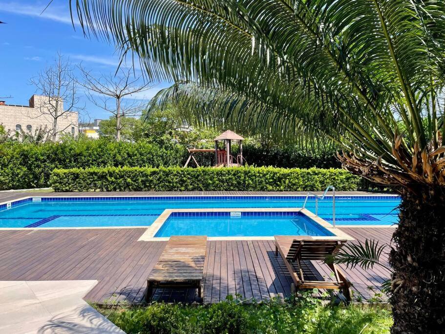 Amplo apartamento ao lado do Mar com Piscina incrível