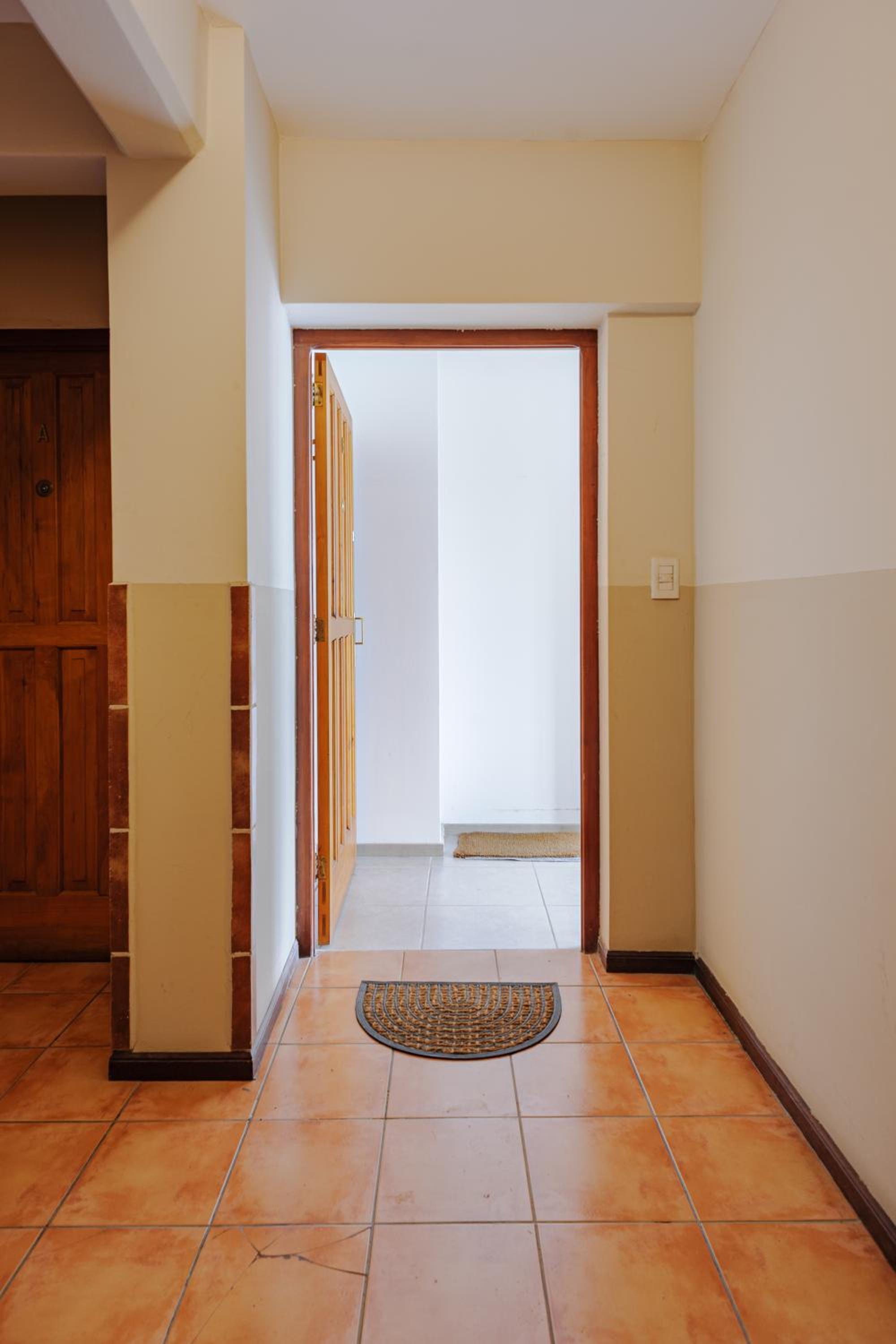 Gray Fox Apartments Roca
