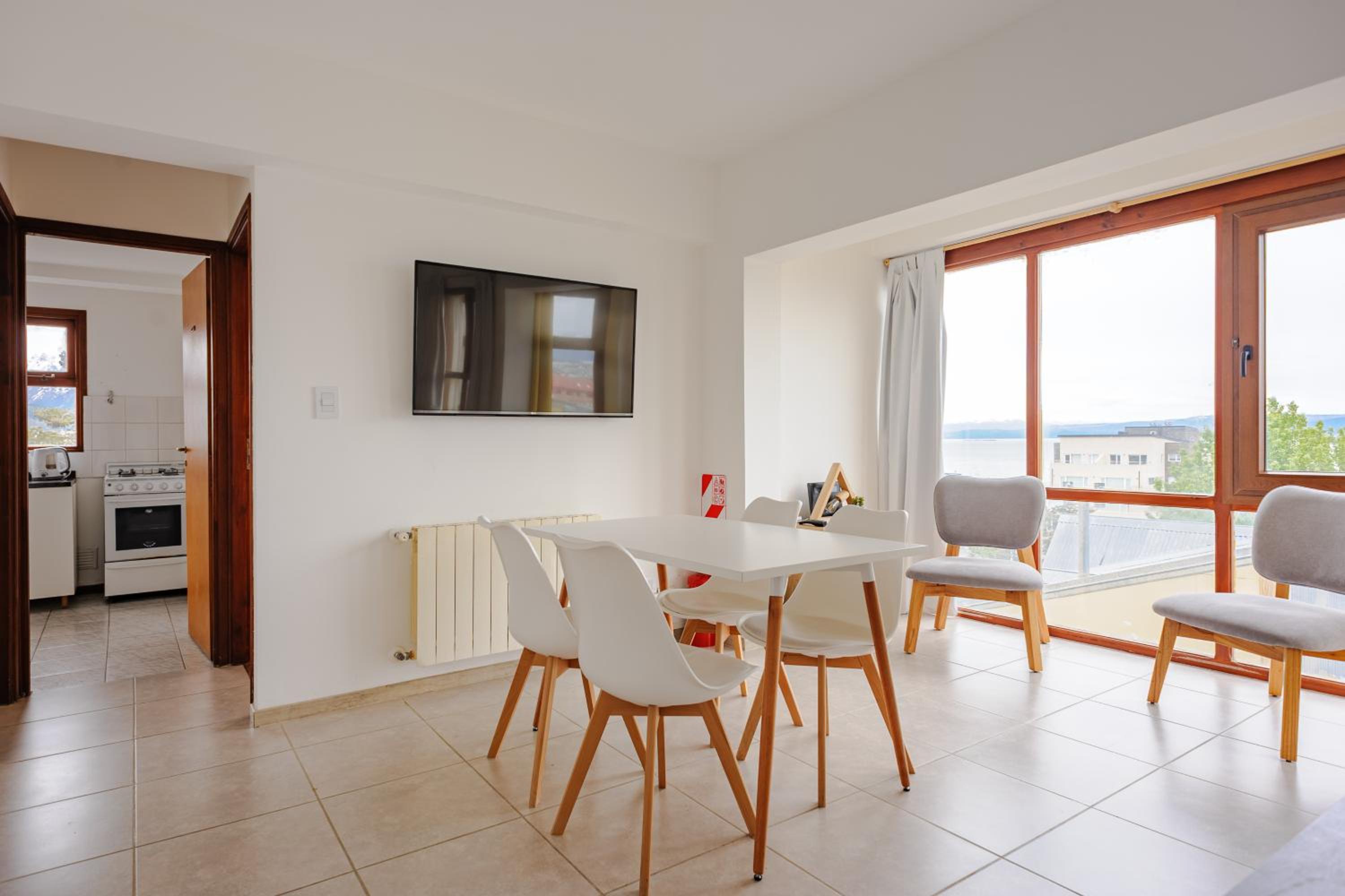 Gray Fox Apartments Roca