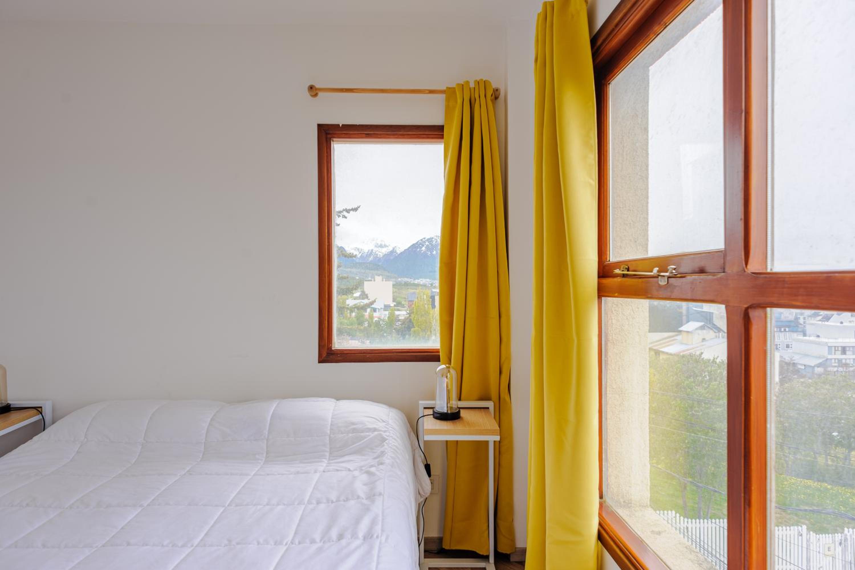Gray Fox Apartments Roca