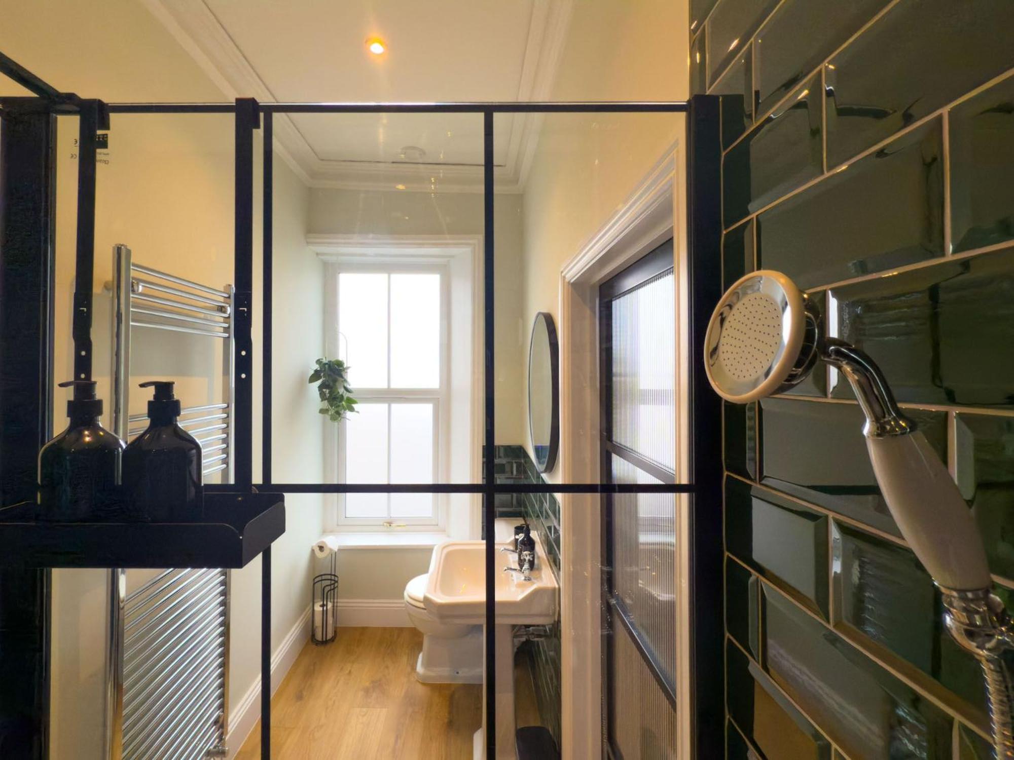Egerton House Penrith, luxuriously appointed close to shops, bars & restaurants, Ullswater 15 minutes drive