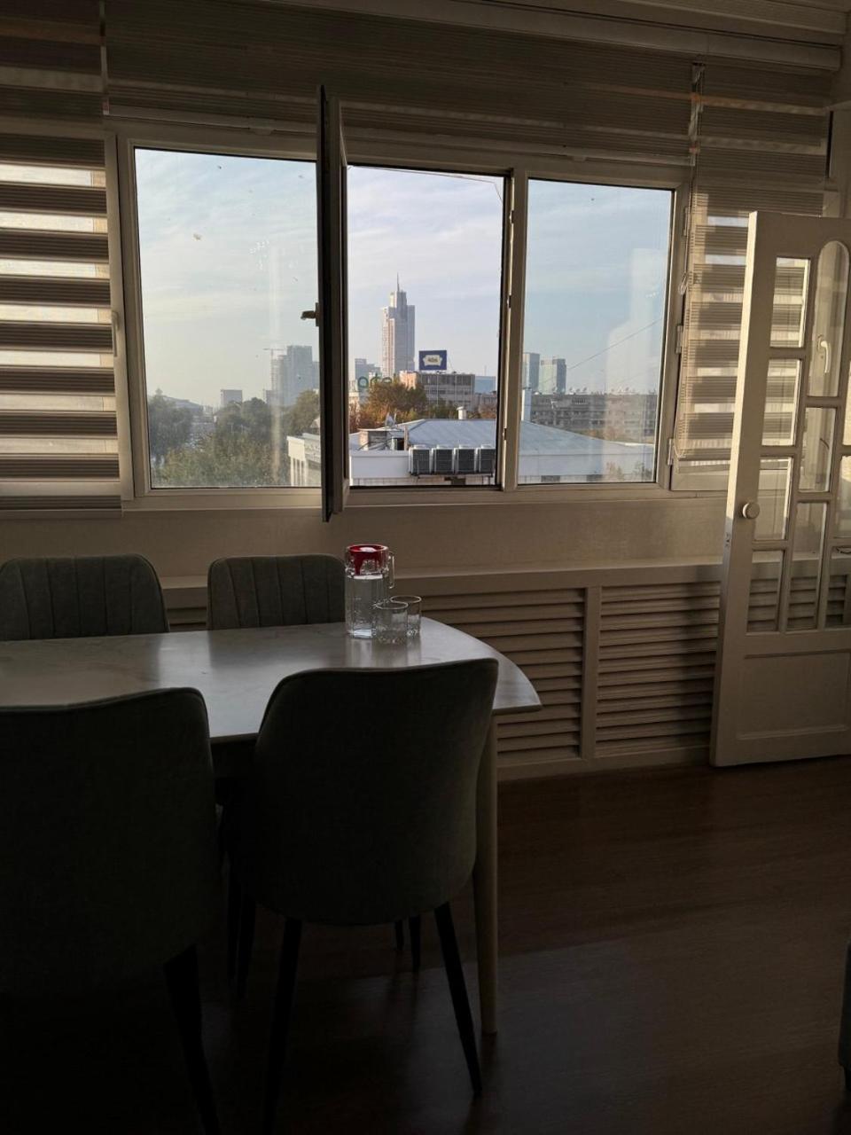 Anisa Apartment