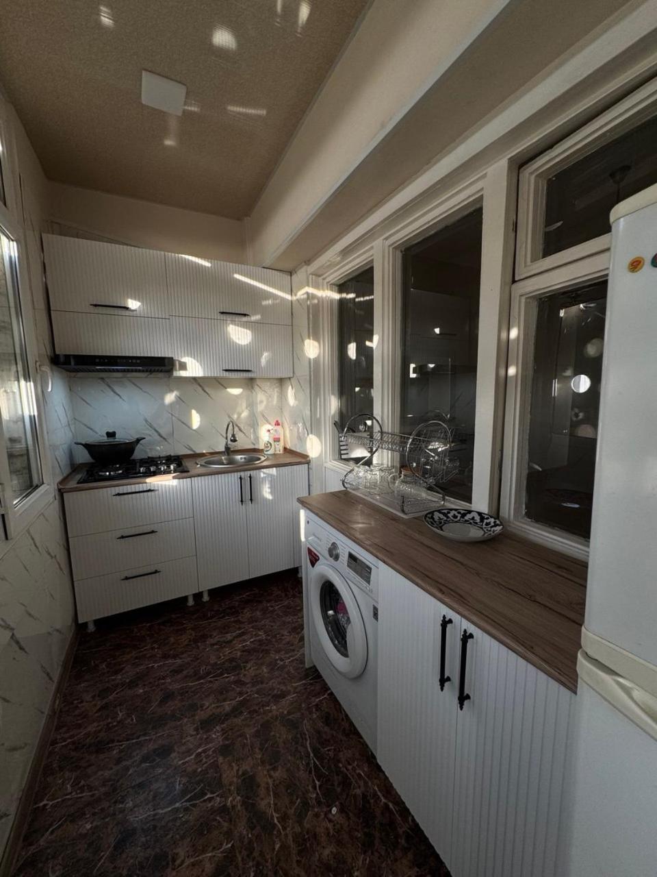 Anisa Apartment