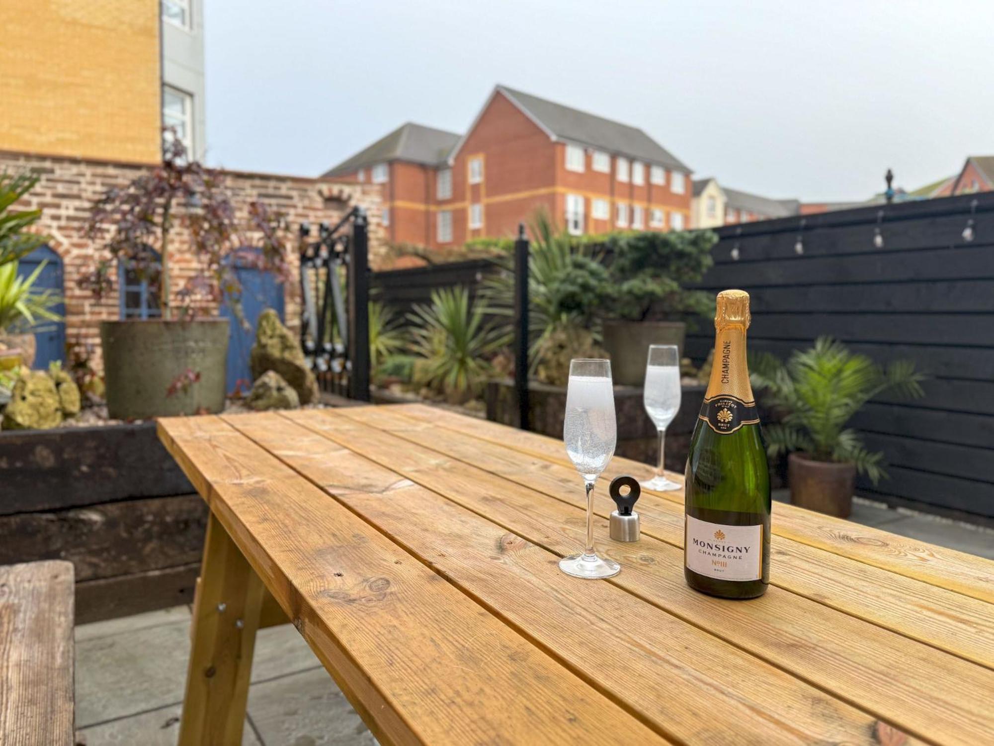 Egerton House Penrith, luxuriously appointed close to shops, bars & restaurants, Ullswater 15 minutes drive
