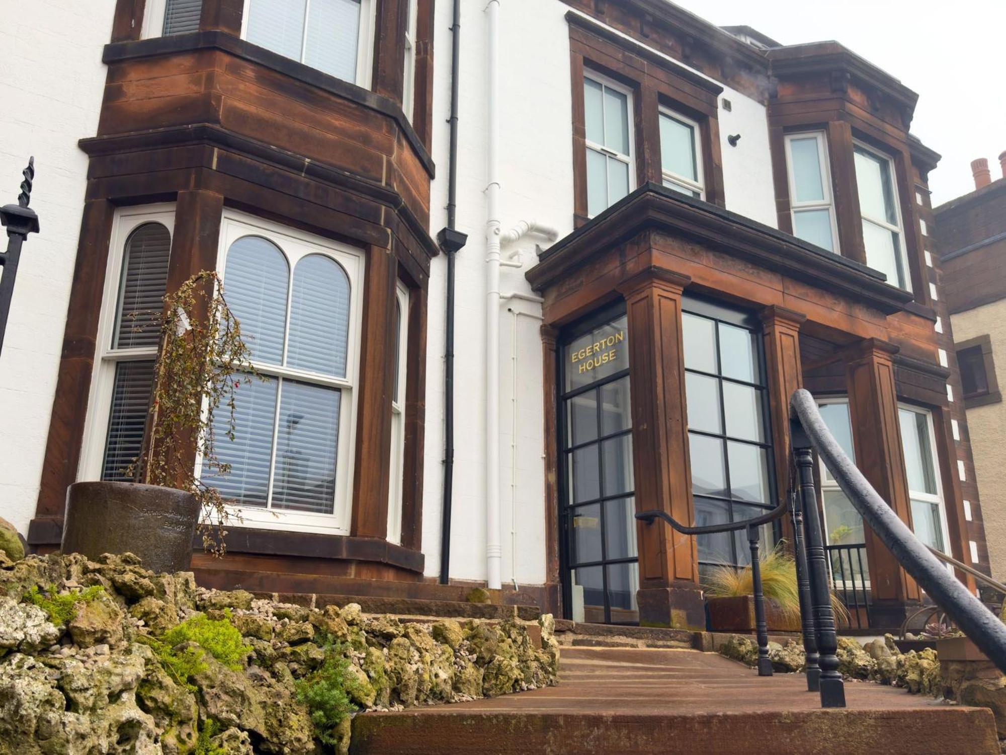 Egerton House Penrith, luxuriously appointed close to shops, bars & restaurants, Ullswater 15 minutes drive
