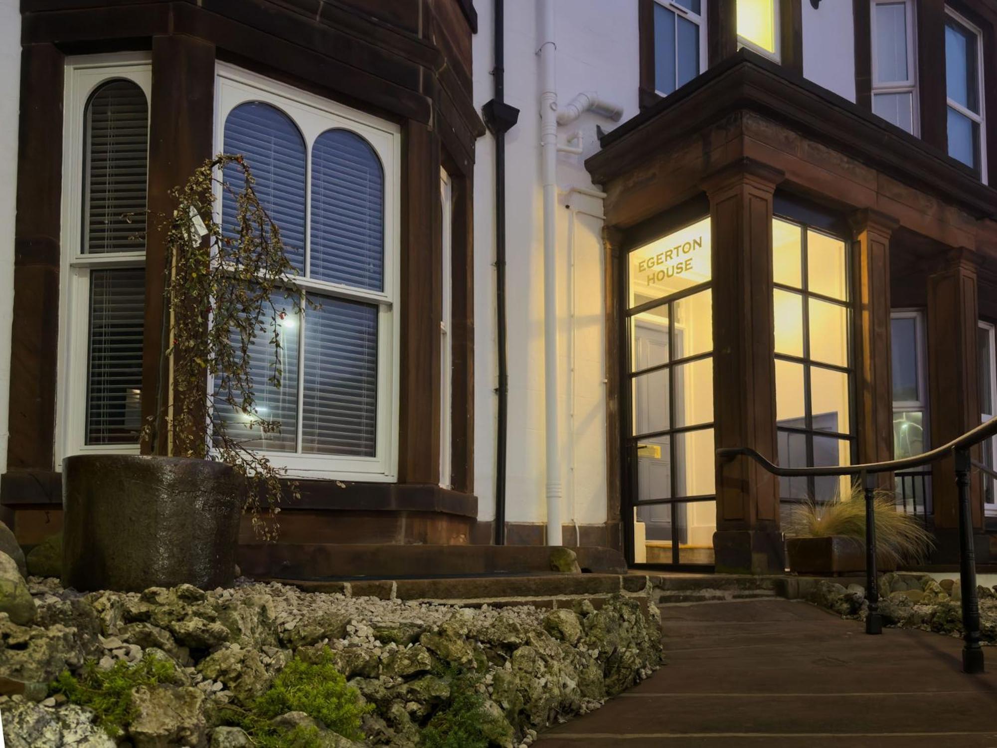 Egerton House Penrith, luxuriously appointed close to shops, bars & restaurants, Ullswater 15 minutes drive