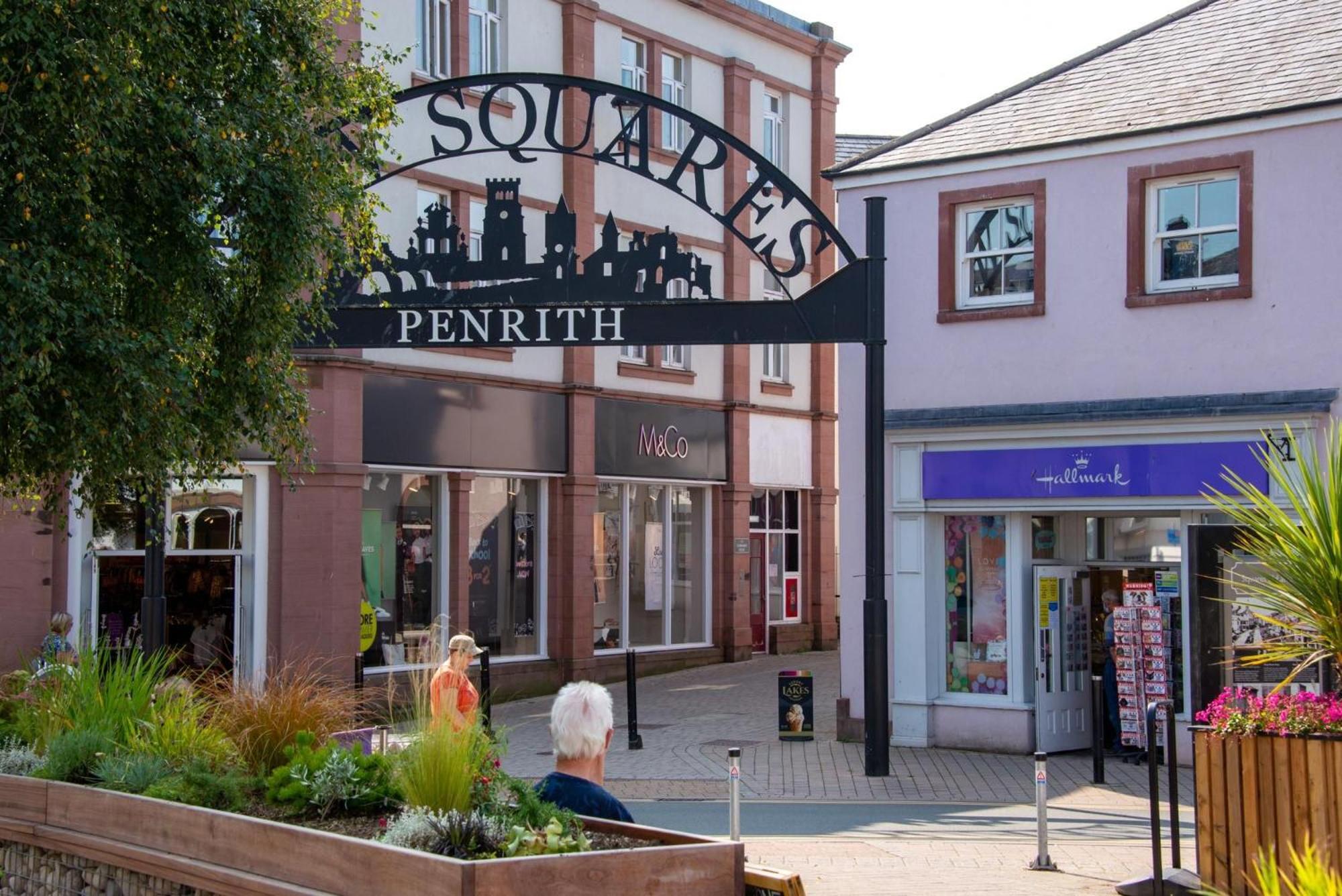 Egerton House Penrith, luxuriously appointed close to shops, bars & restaurants, Ullswater 15 minutes drive