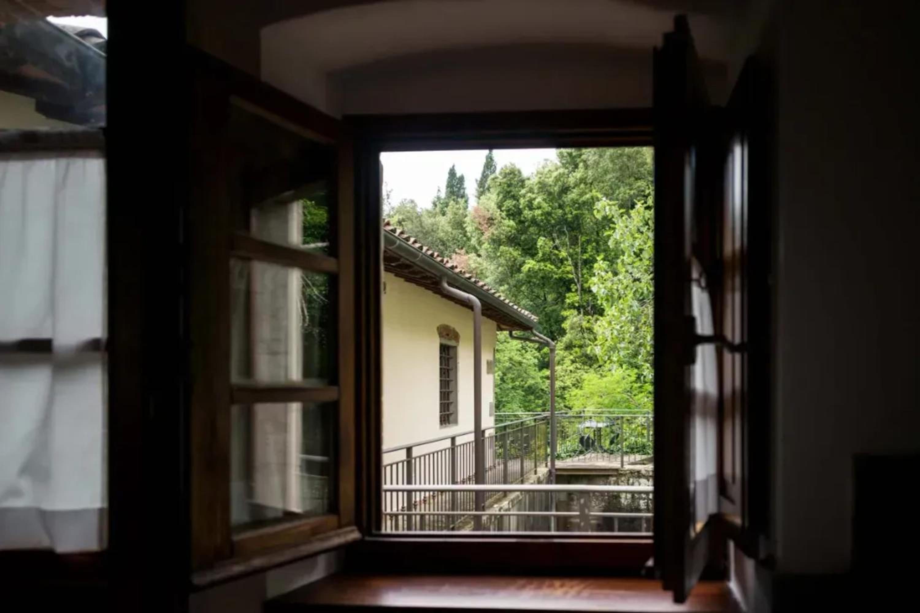 Charming apartment in Loro Ciuffenna, 110 m² with Shared Pool.