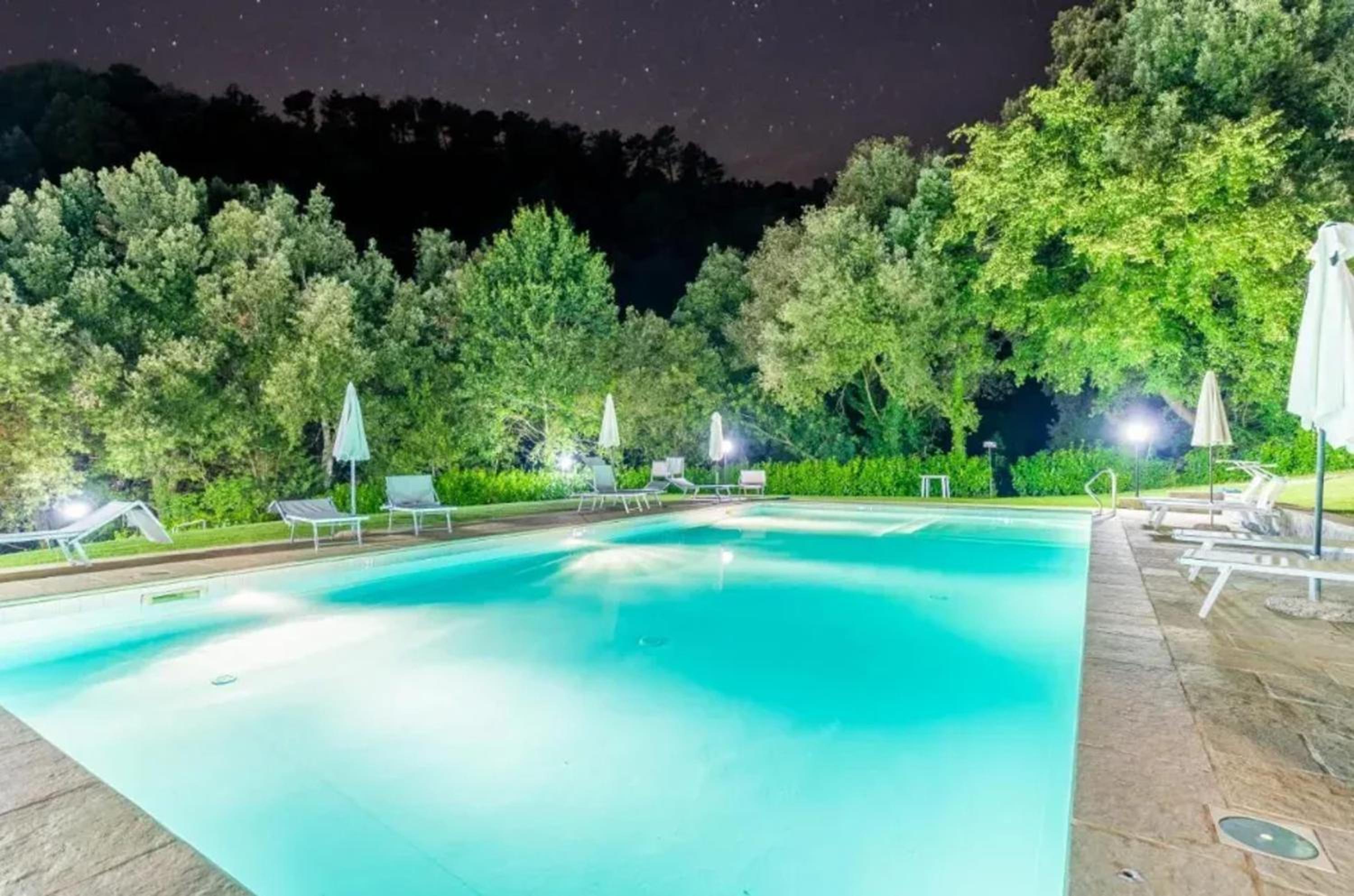 Charming apartment in Loro Ciuffenna, 110 m² with Shared Pool.