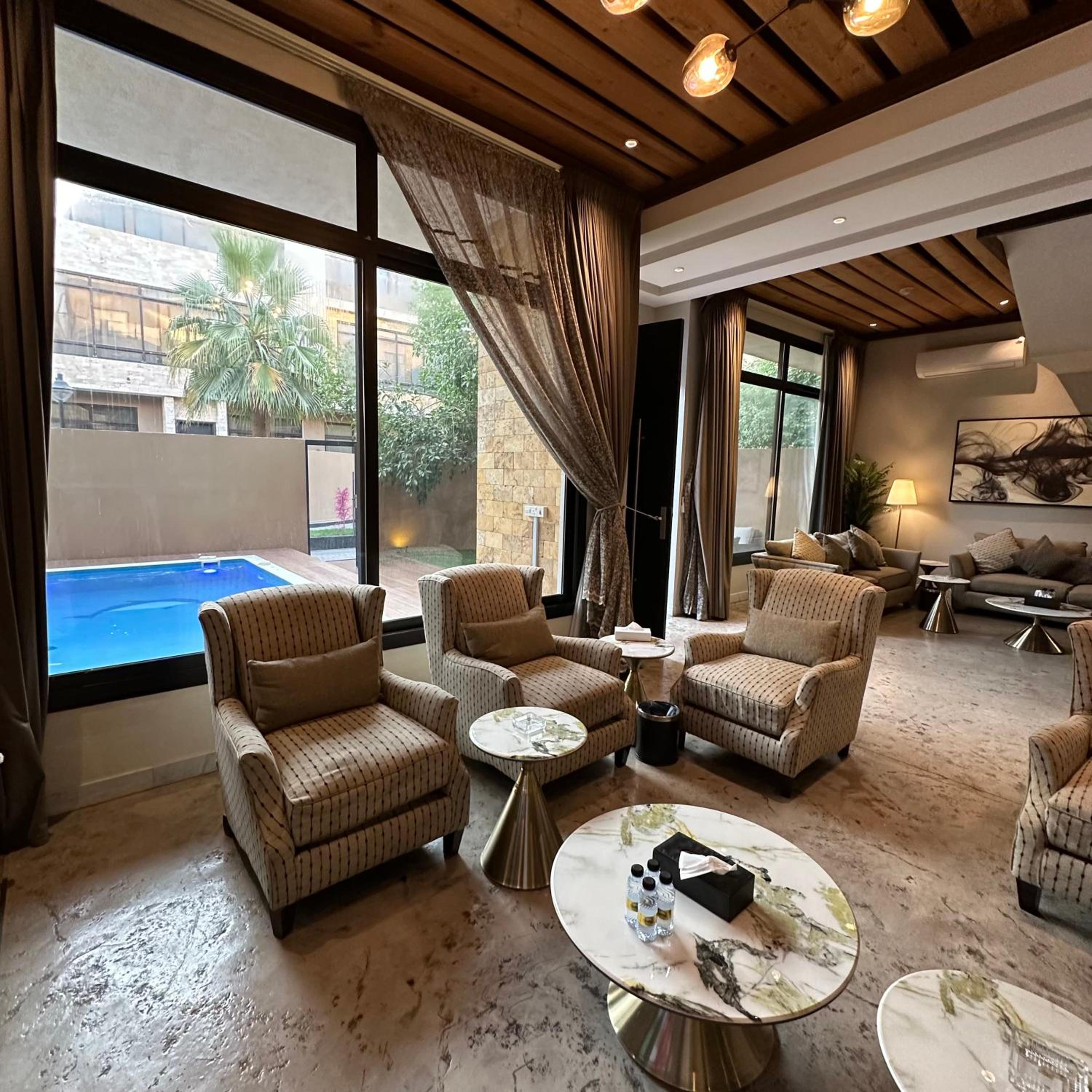 Lacasa Hotel Villas