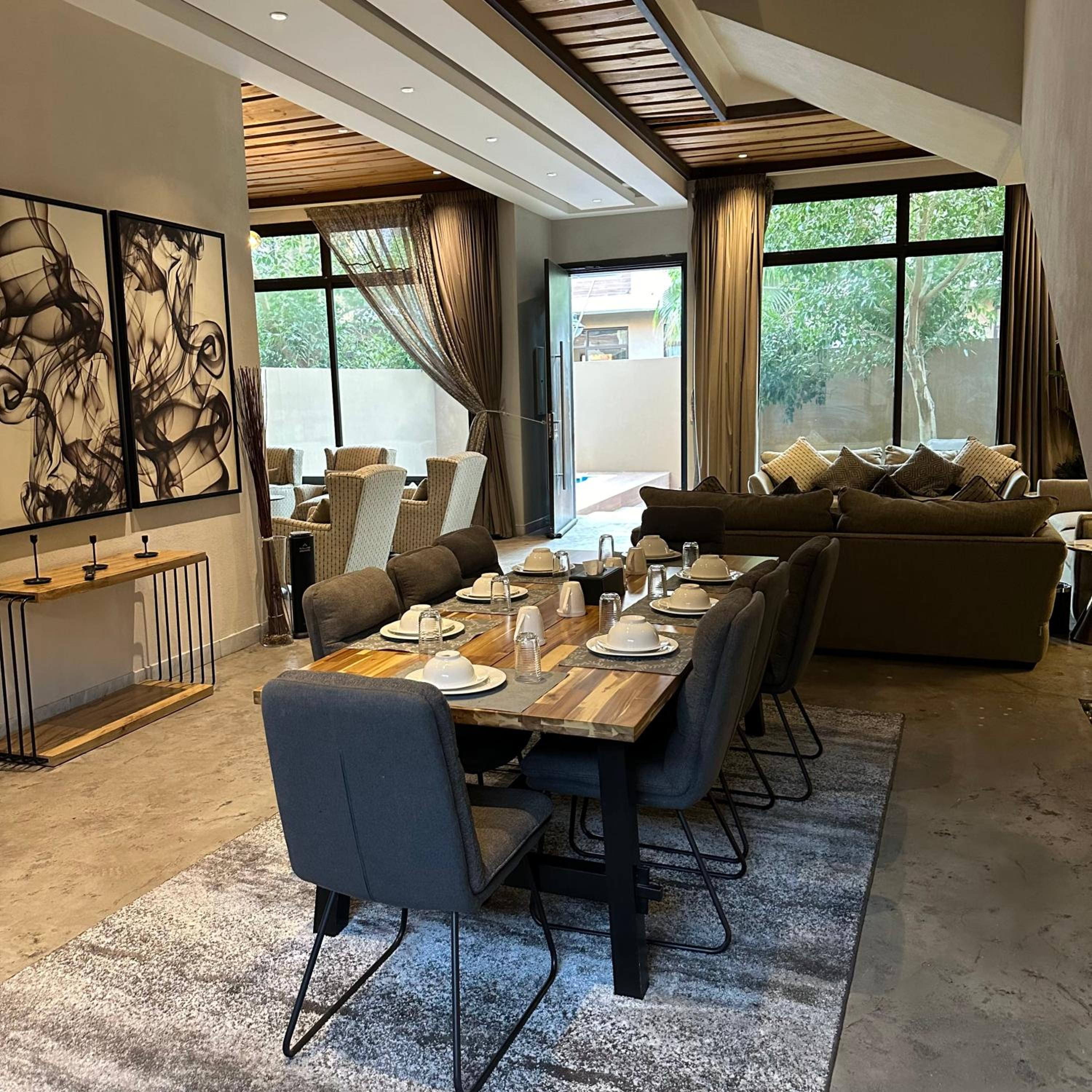 Lacasa Hotel Villas