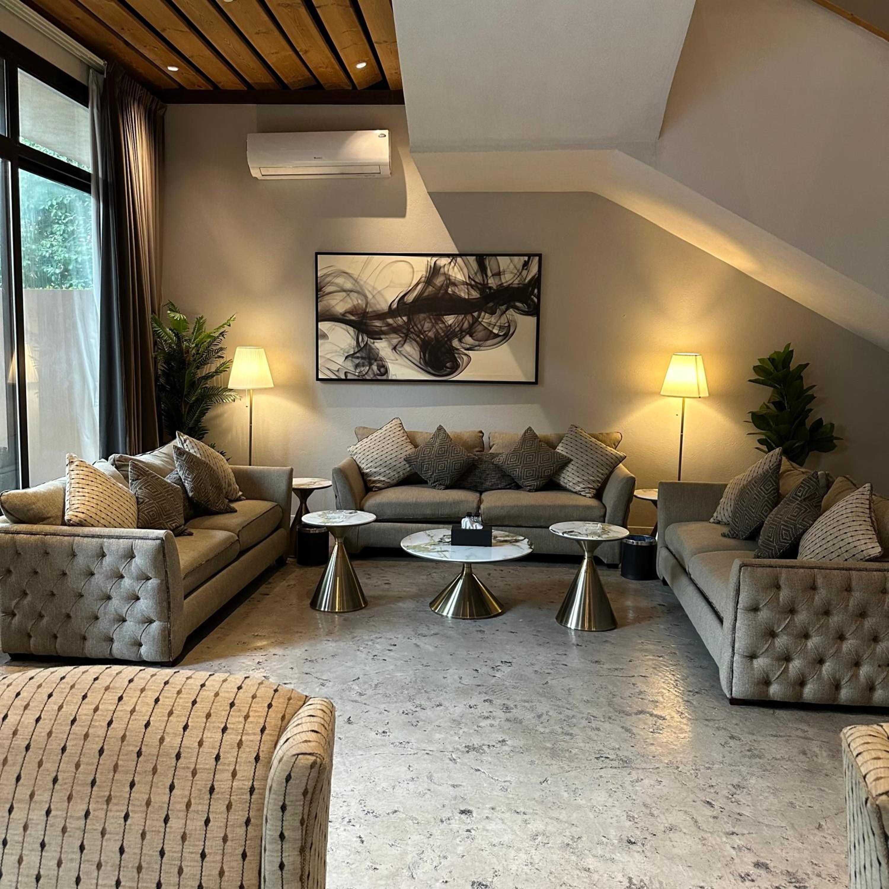 Lacasa Hotel Villas