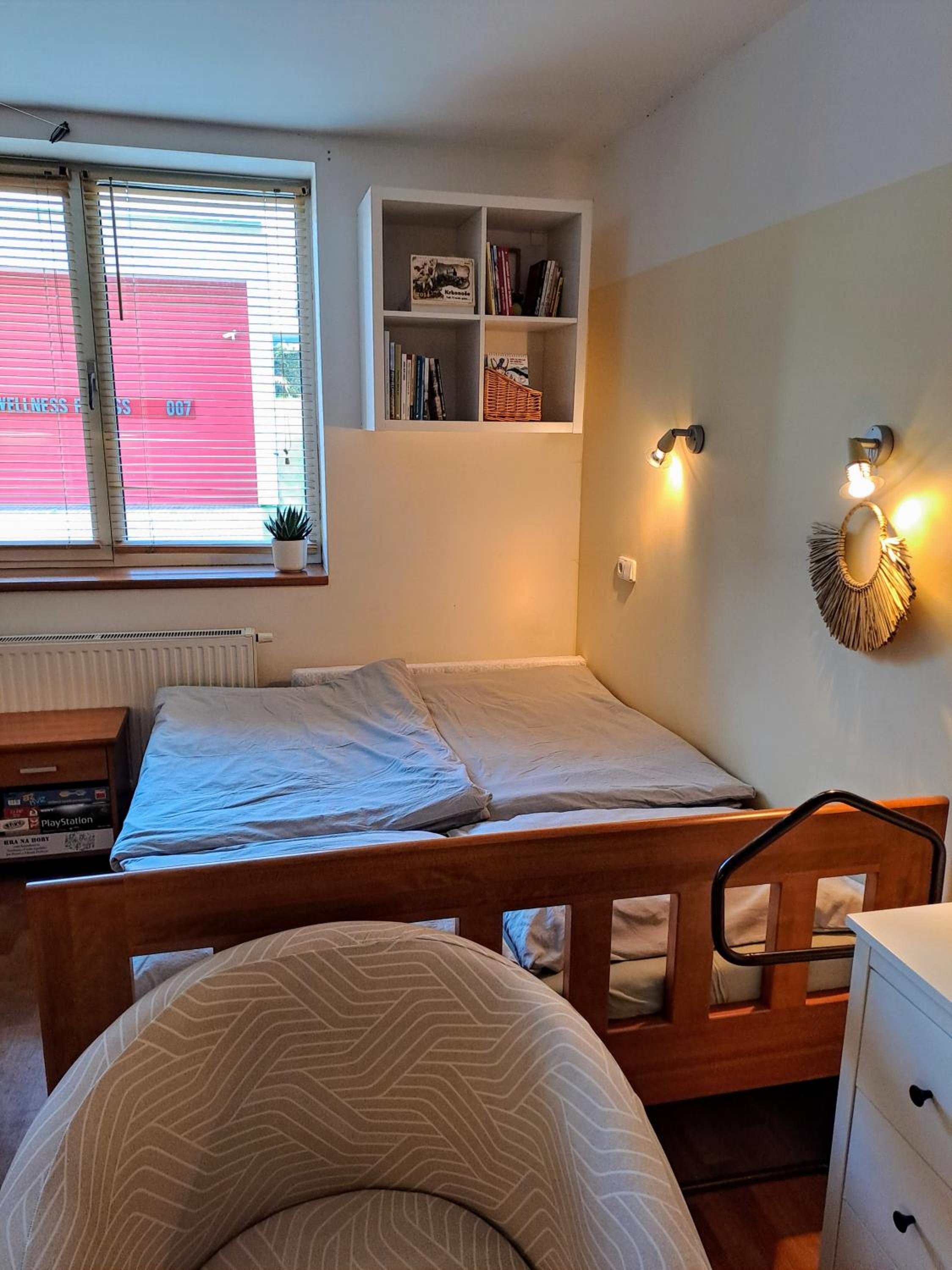 HARRADISE Plně vybavený apartmán pod Mumlavským vodopádem, na cestě na HŘEBENY, nejlepší VÝLETY v okolí, ZAHRADA pro relax i děti, LESY a turistické TRASY 