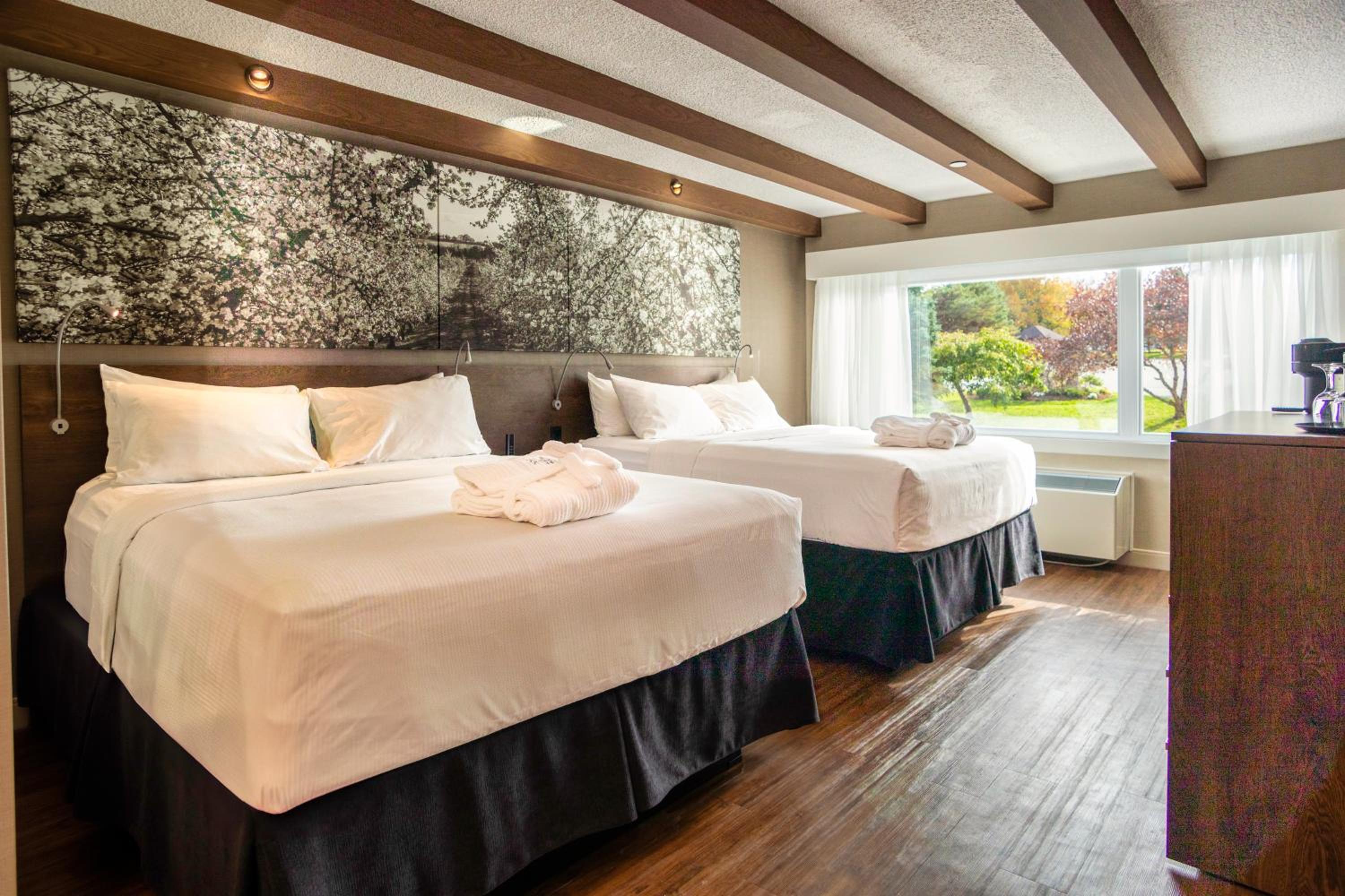 Old Orchard Inn
