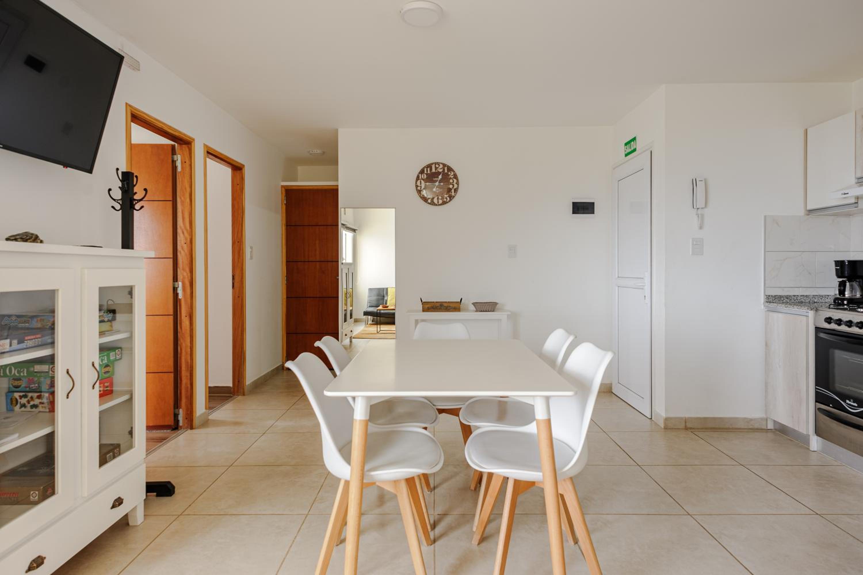 Gray Fox Apartments Las Aljabas