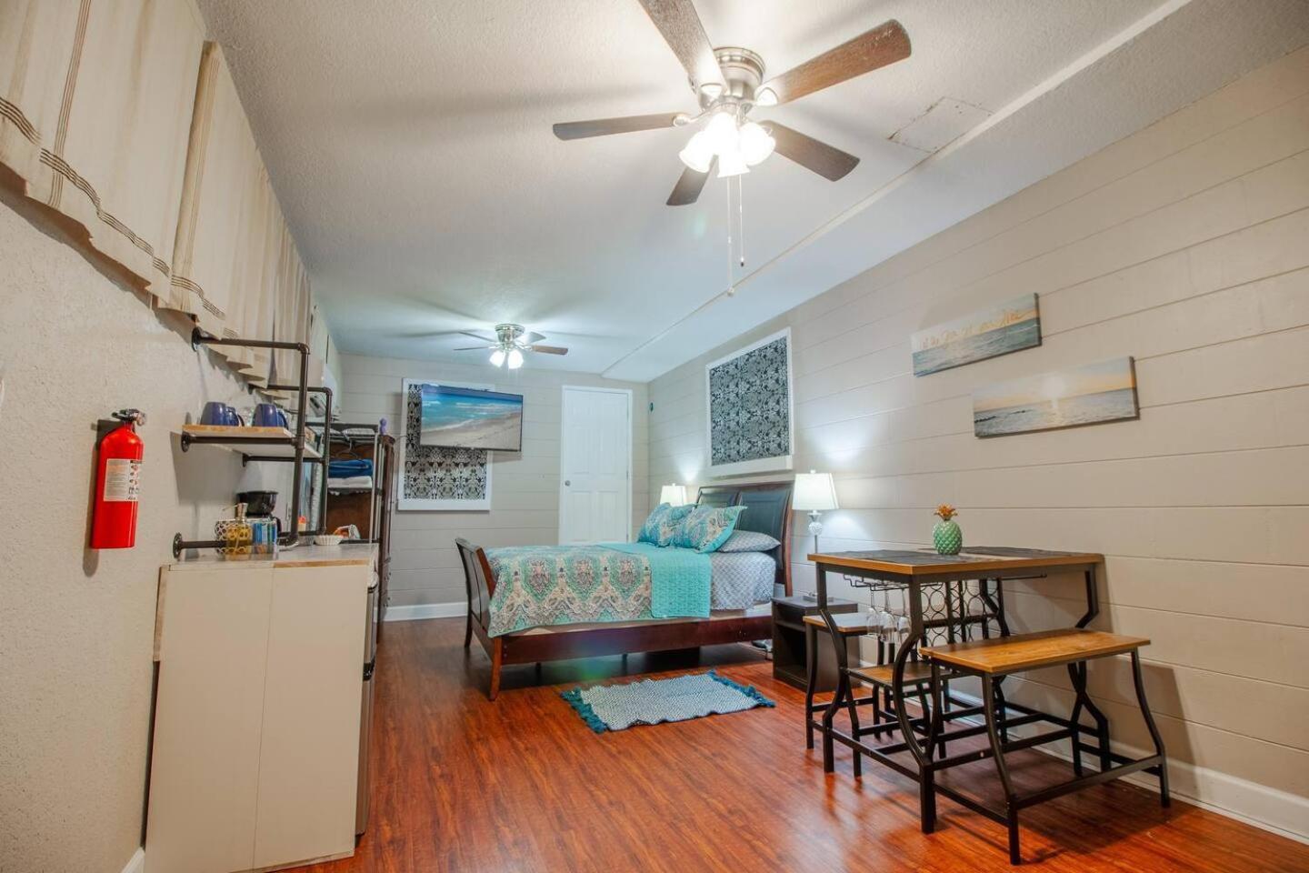 Home 6BR Near downtown