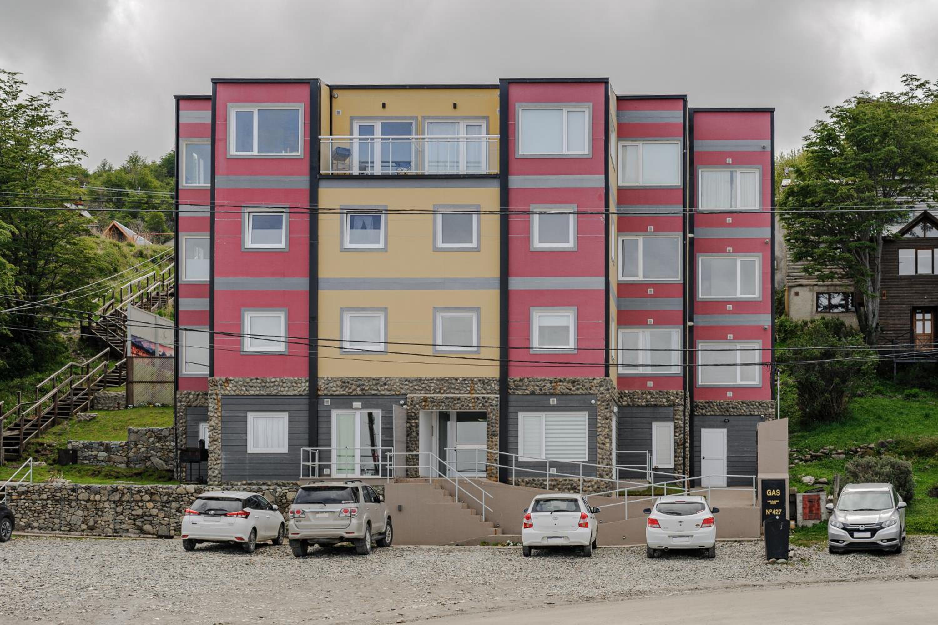 Gray Fox Apartments Las Aljabas