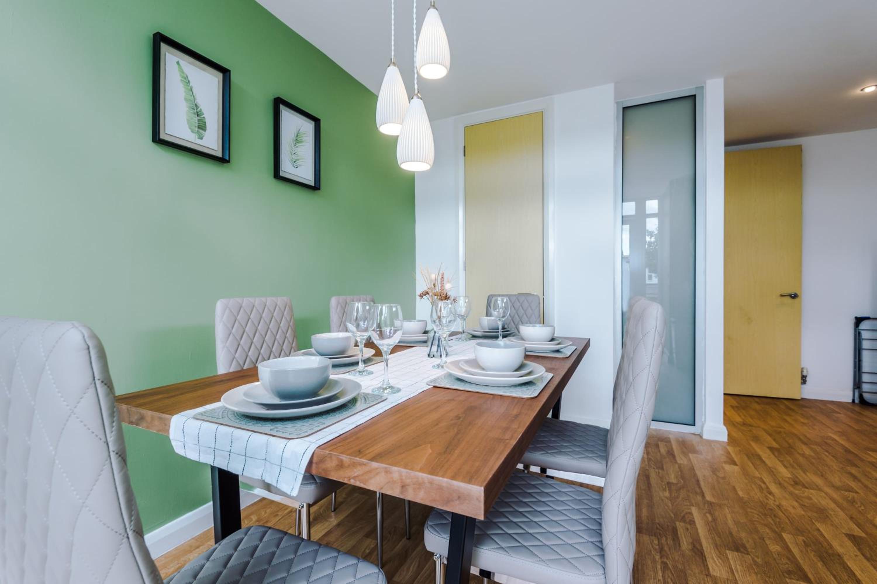 Townhouse 5mins to City Centre and Etihad - Free Secure Parking view 5