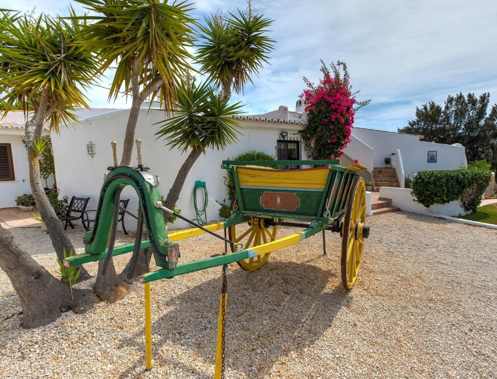 Casa Ryder - Short walk from Praia da Marinha view 5
