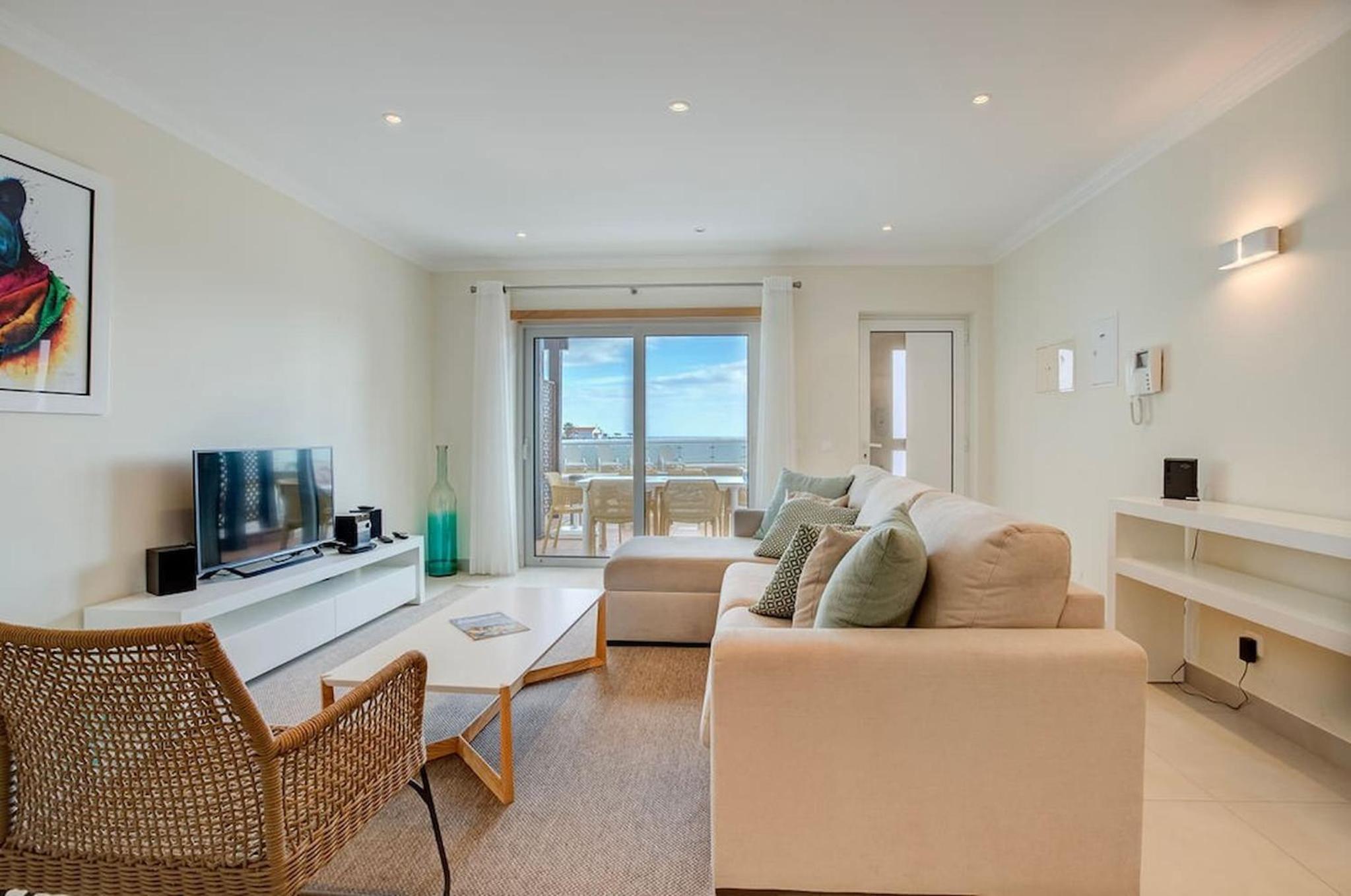 Carvoeiro Vacations - Carvoeiro Bay H - Modern townhouse very central - Property Image 1